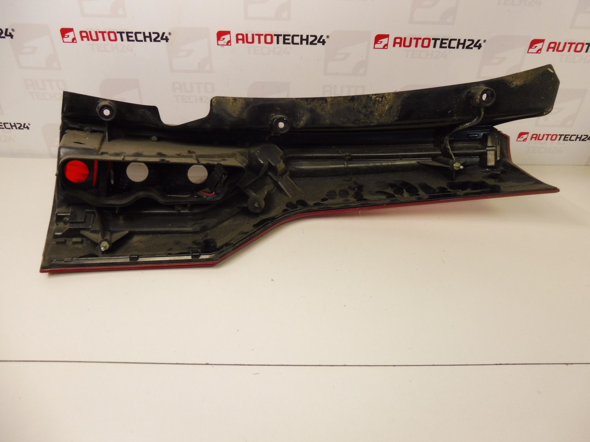 Zadní levé světlo lampa Citroën C4 GRAND Picasso 6350AC