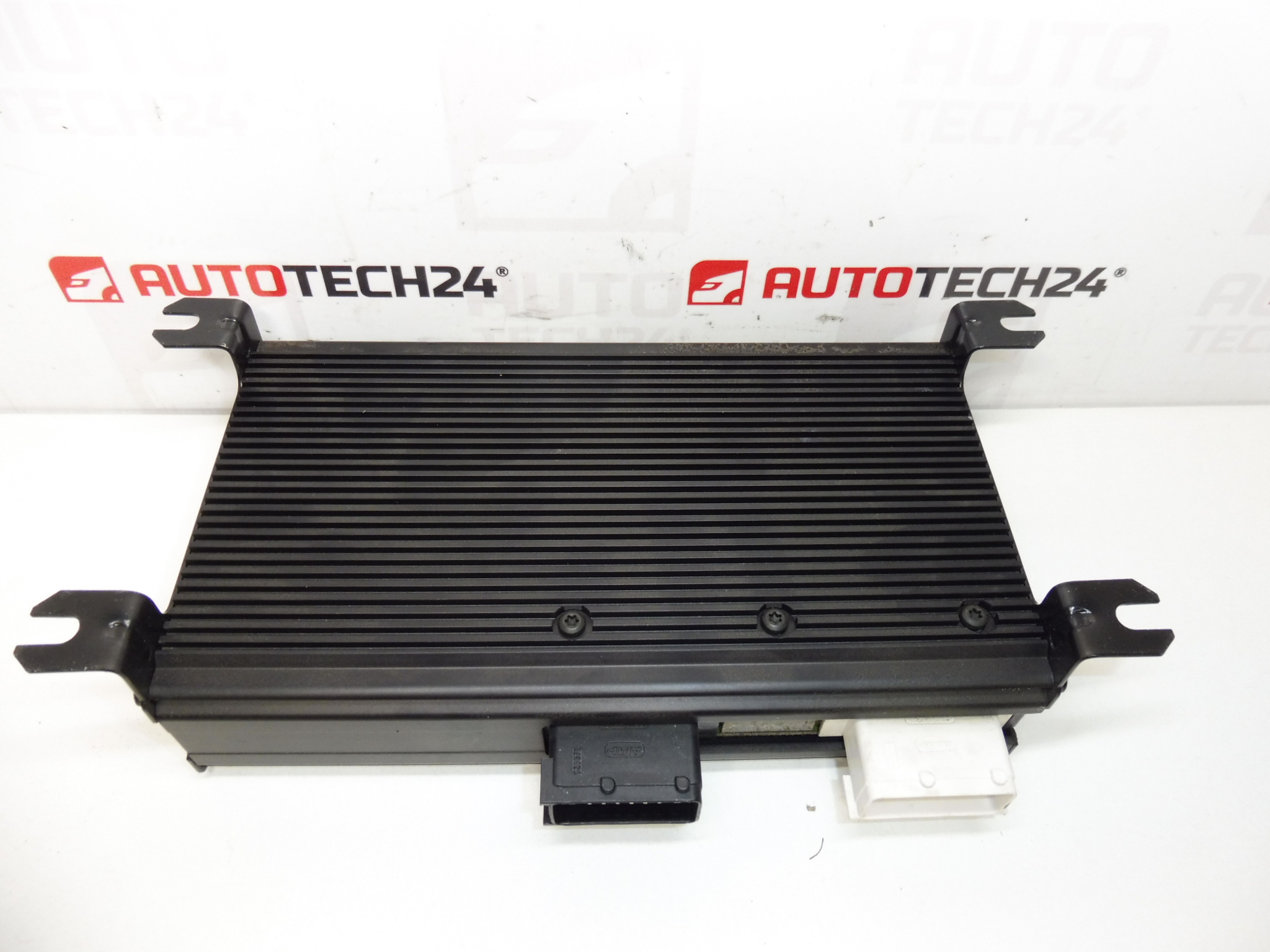 Zesilovač JBL Citroën Peugeot 9651623780