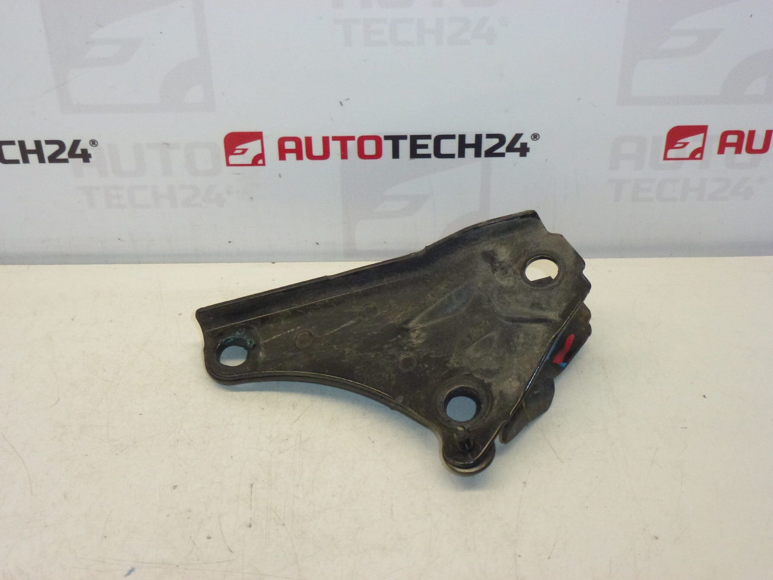 Držák motoru Citroën Peugeot 9653634080 180681