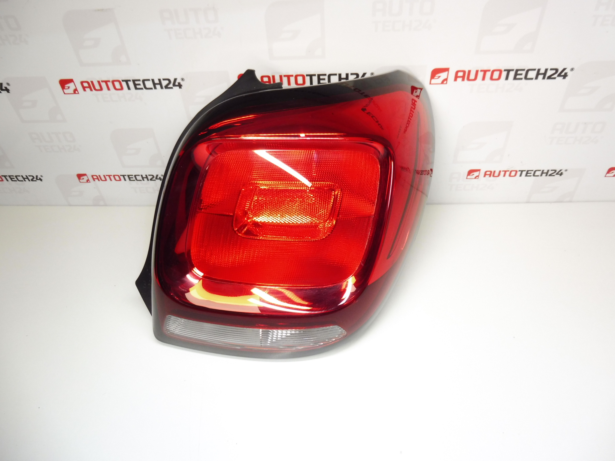 Pravá zadní lampa Citroën C1 II 81550-0H152 B001031380