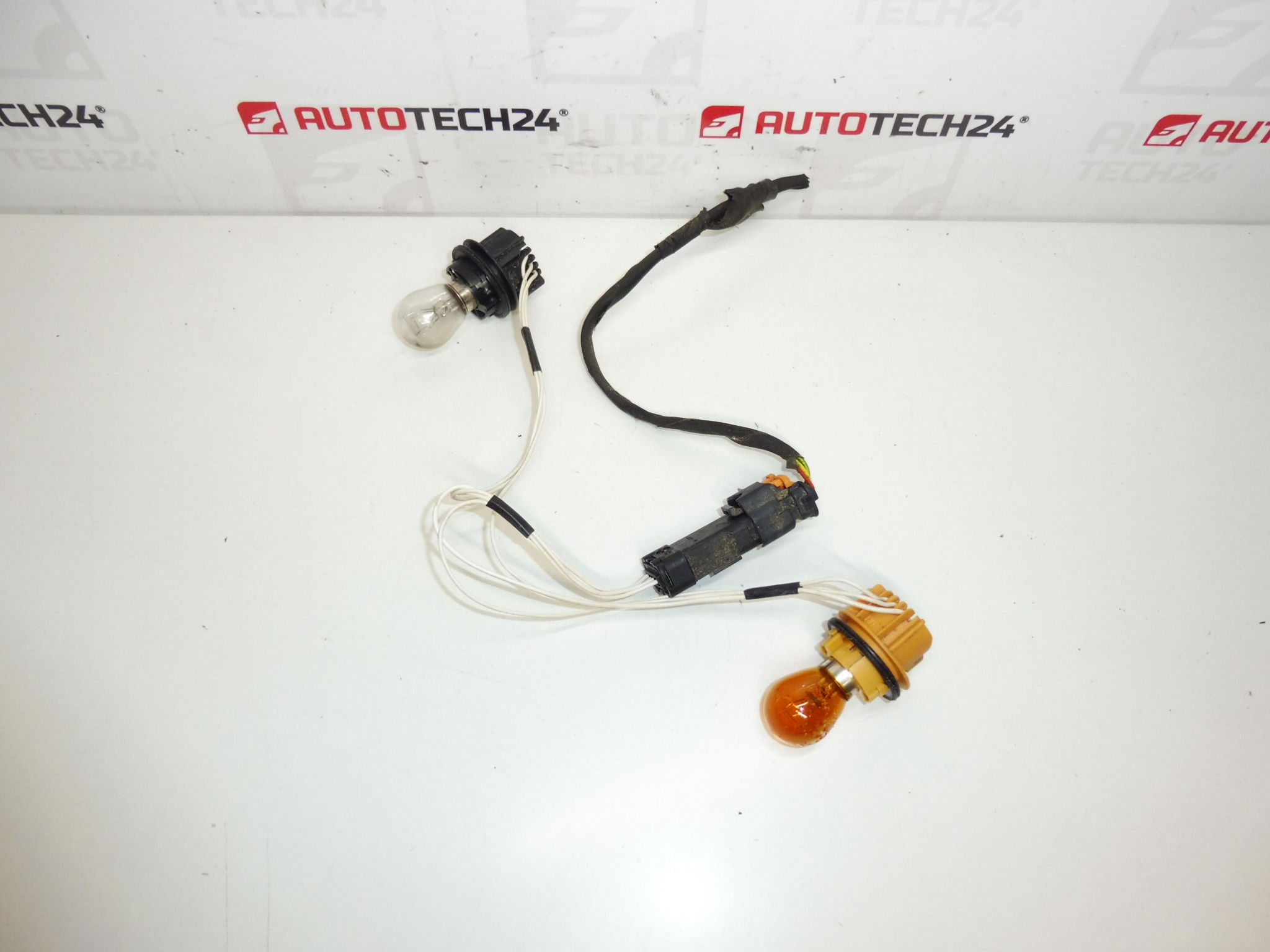 Patice žárovek zadní světlo Citroën C3 Picasso 6350GL 6351GL