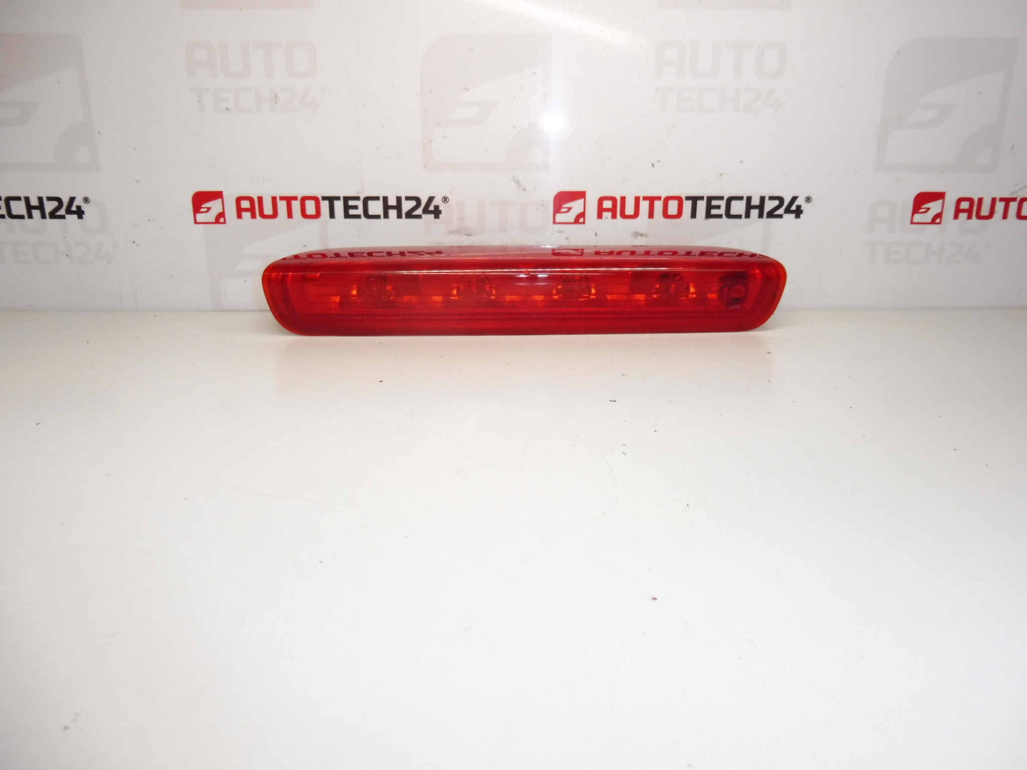 Třetí brzdové světlo Citroën C3 Picasso 6351GK