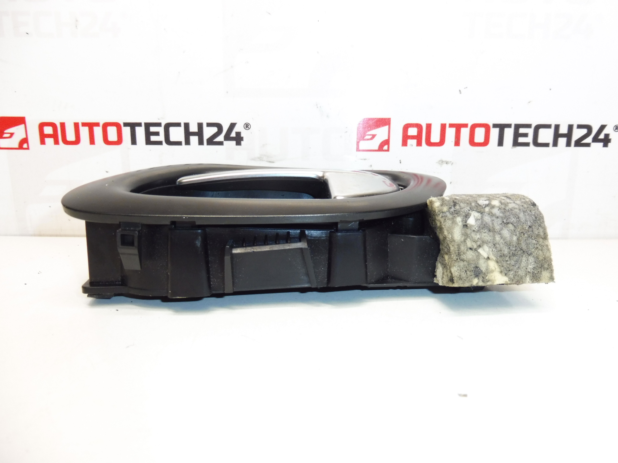 Vnitřní klika levých dveří Citroën Peugeot 96834461VV 9683446177