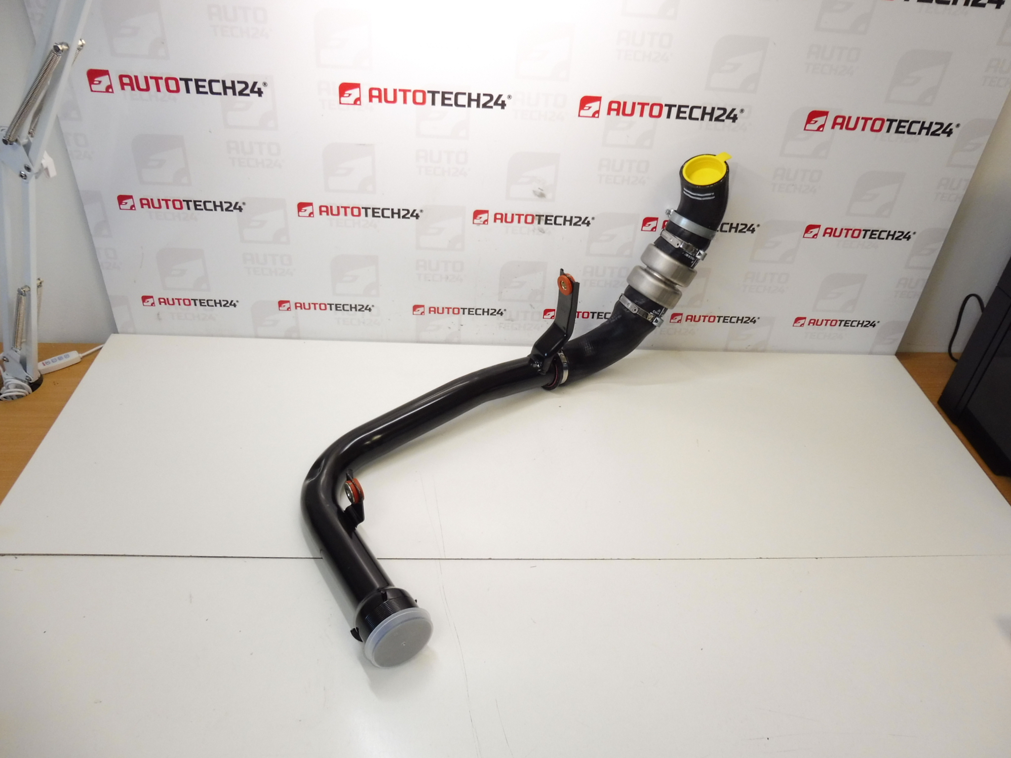 Nová přípojka vzduch turba Citroën Peugeot 2.2 HDI 1606660380