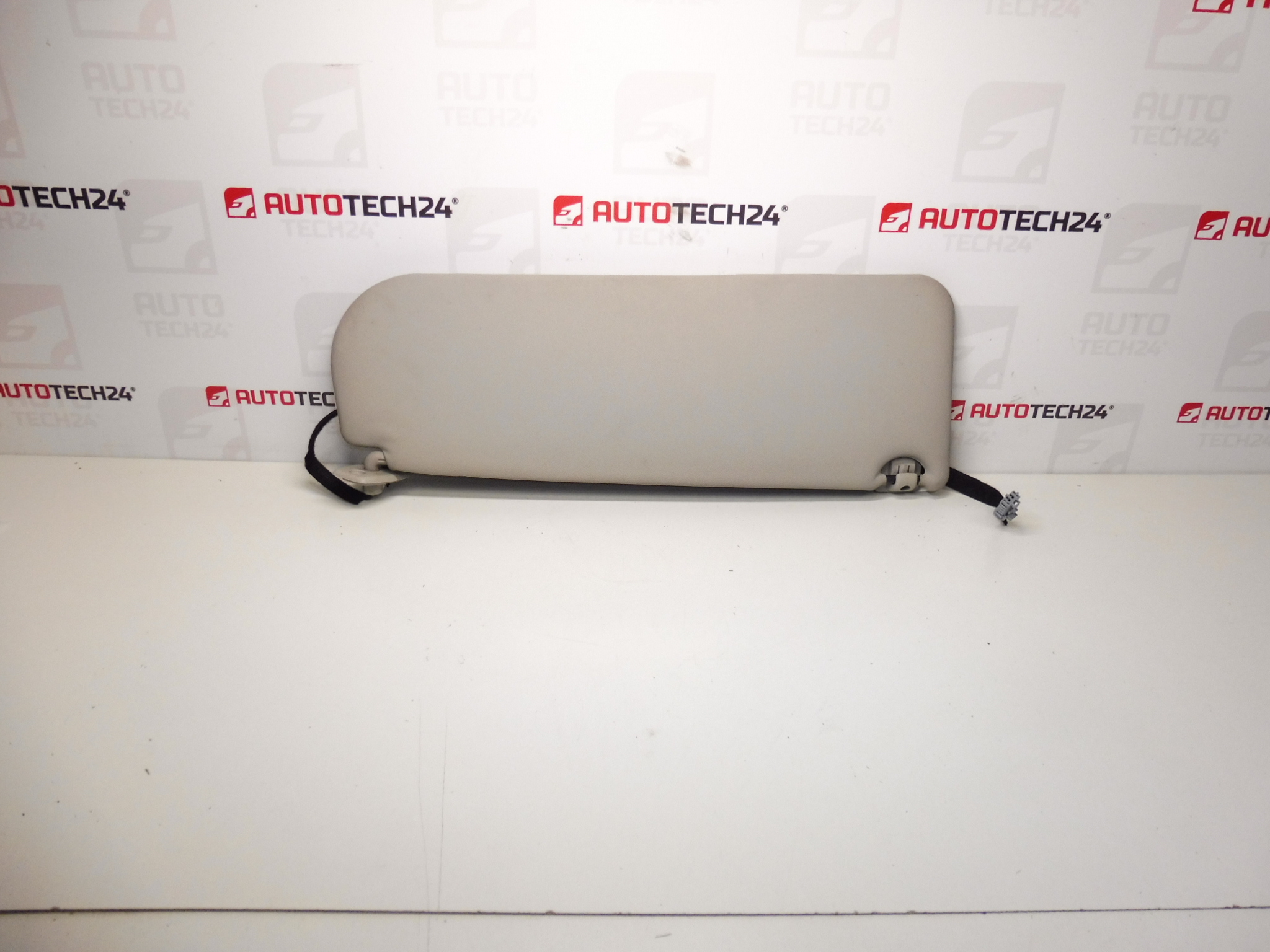 Sluneční clona řidiče Citroën Peugeot 8143PZ