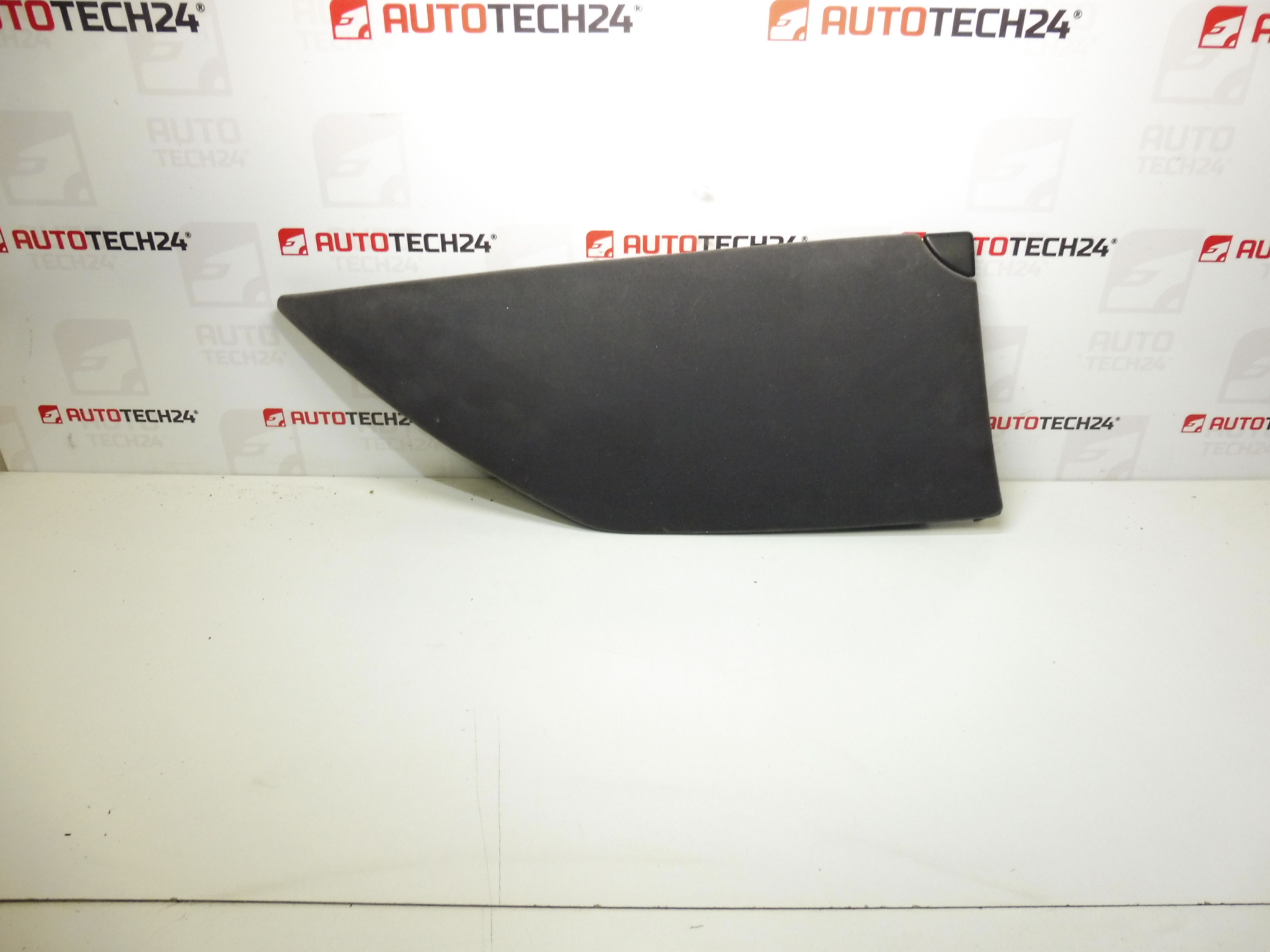 Víko odkládací schránky Spolujezdec Citroën C8 Peugeot 807 8218TP