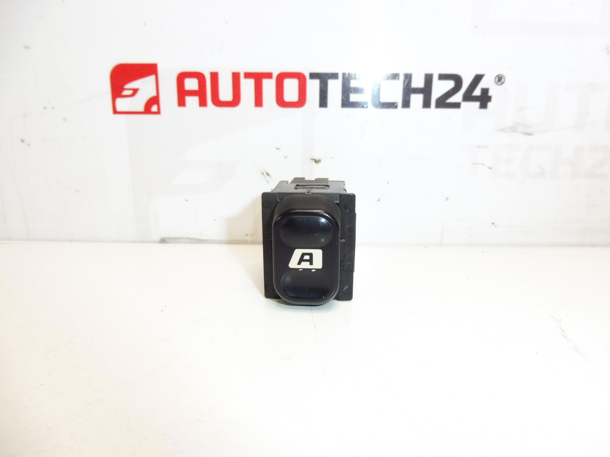 Ovladač okna Citroën Peugeot 6552KT