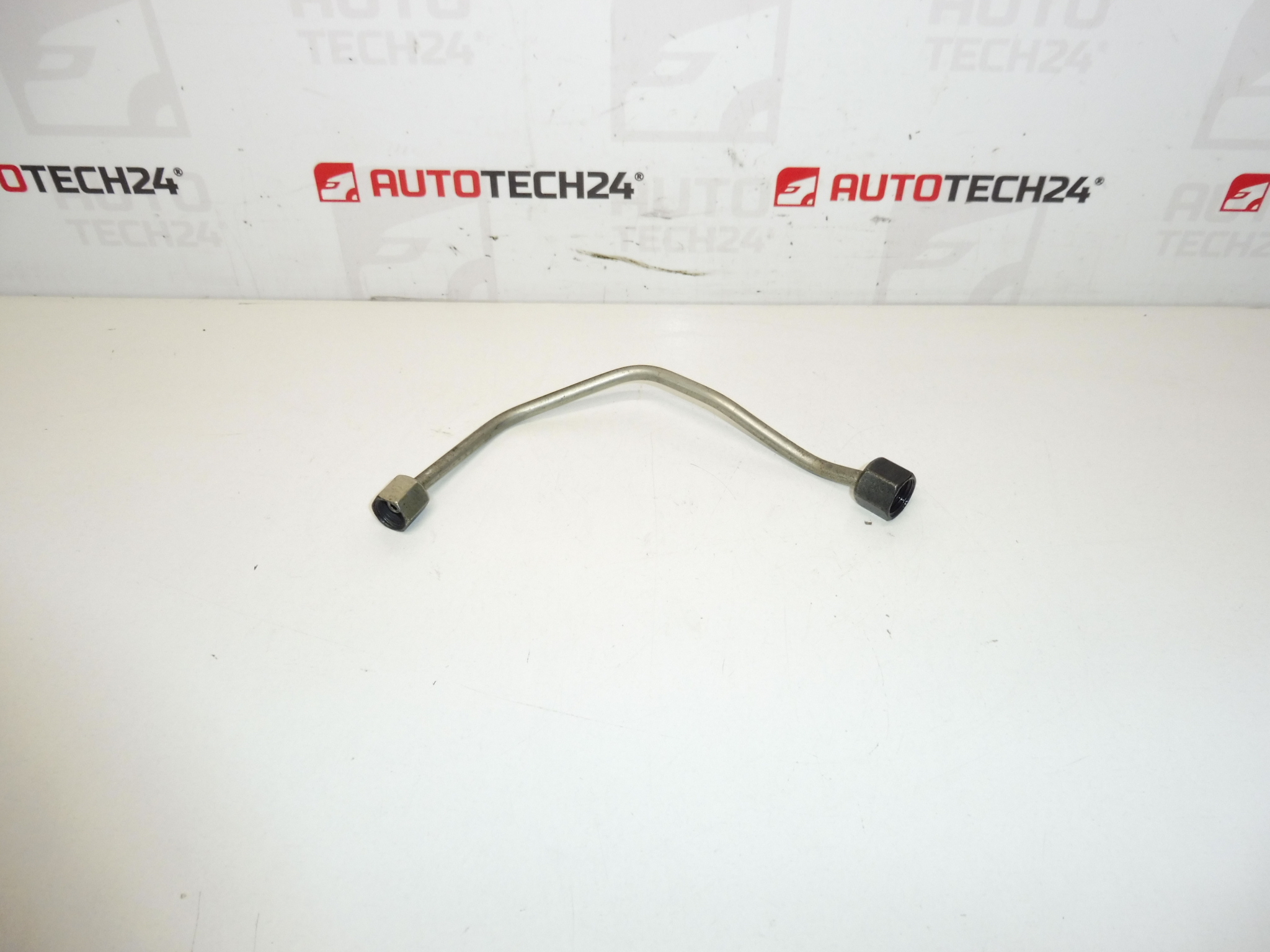 Trubka RAIL přívodní 3. válec Citroën Peugeot 1570Q1
