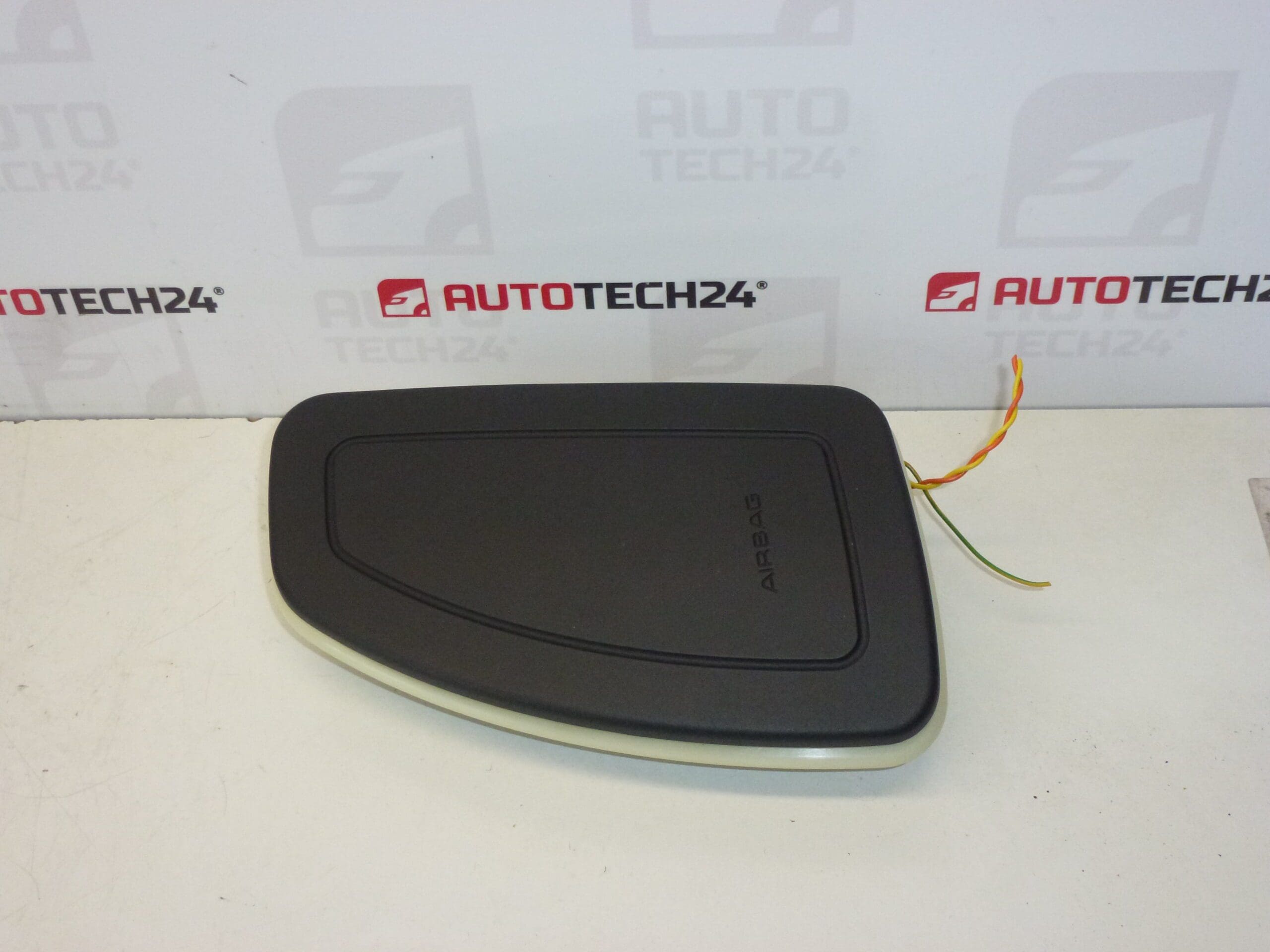 Levý airbag Peugeot 407 96439582ZD 8216QK