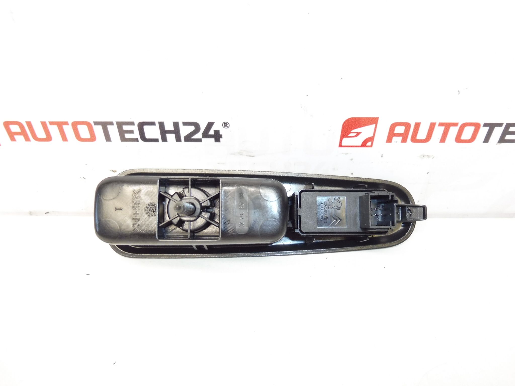 Ovladač okna Peugeot 3008 a 5008 9662297XT 96759764ZD