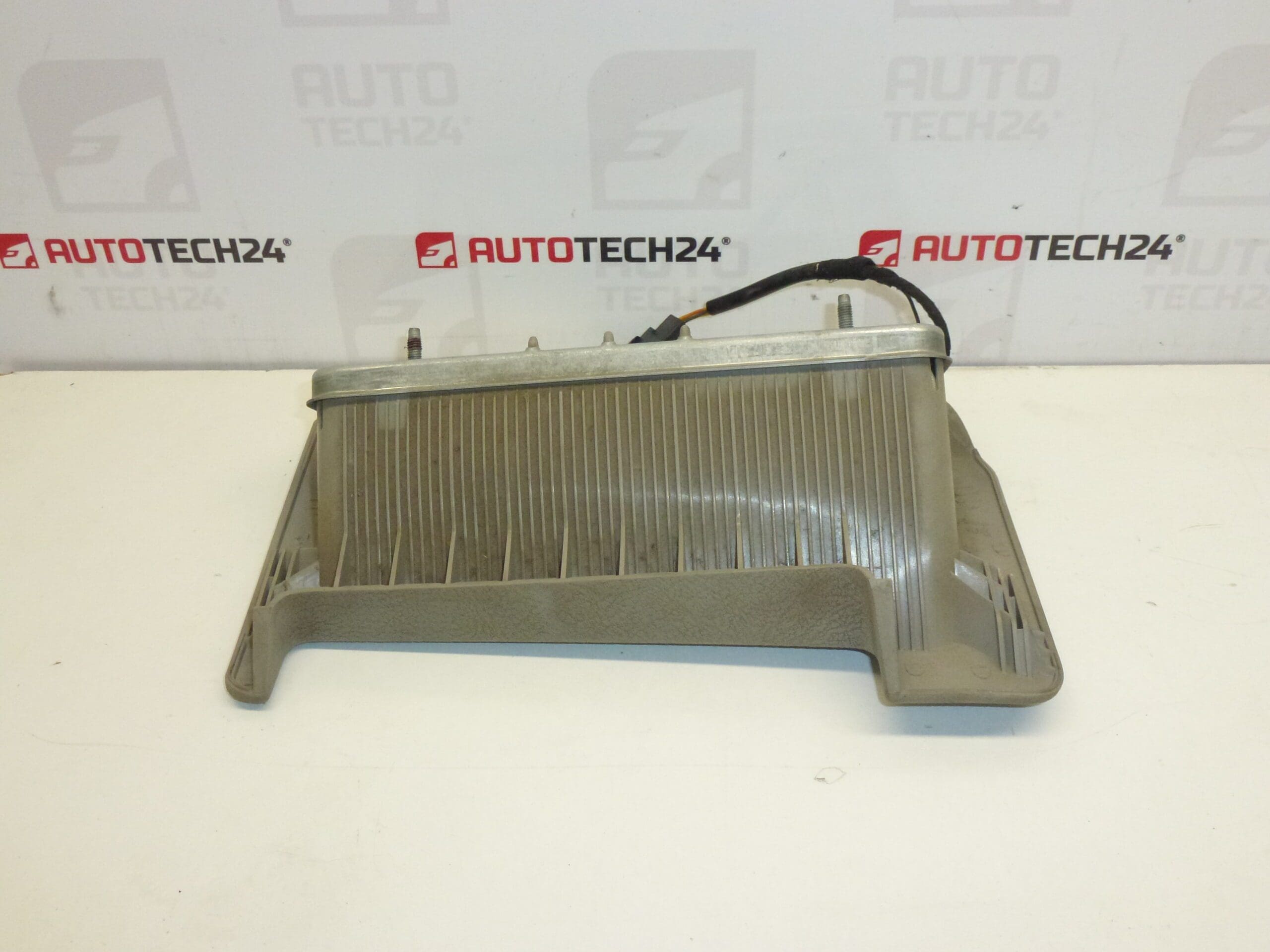 Airbag kolenní světle šedý Citroën C5 9650141200 8216EV