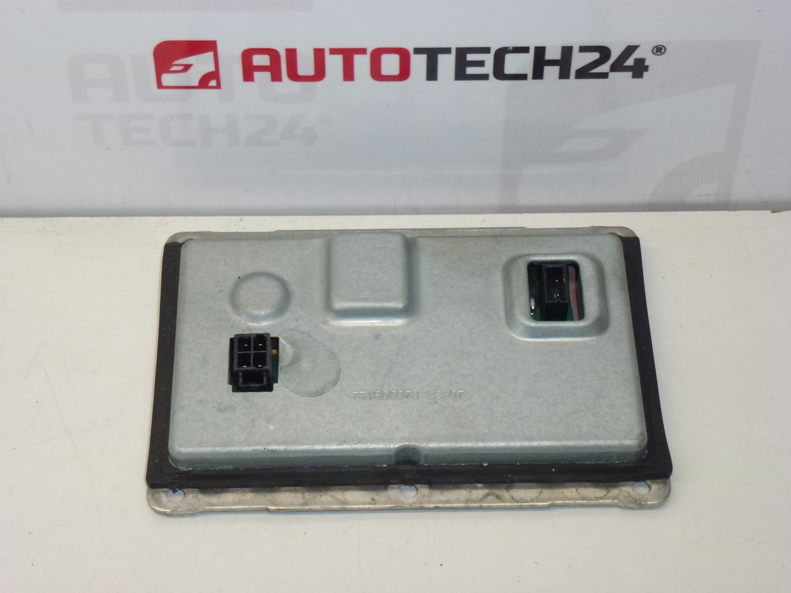 Řídící jednotka xenonu Valeo LAD5GL 89035114 6224F9