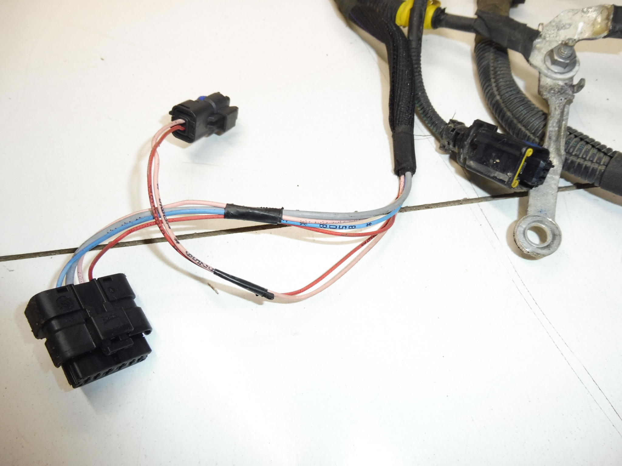 Plusový svazek motoru Citroën Peugeot 1.2 HN01 9806238280