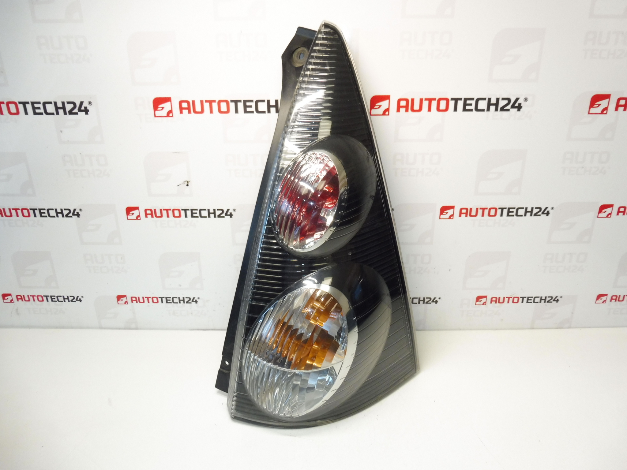 Pravá zadní lampa Citroën C1 81550-0H060 6351x8