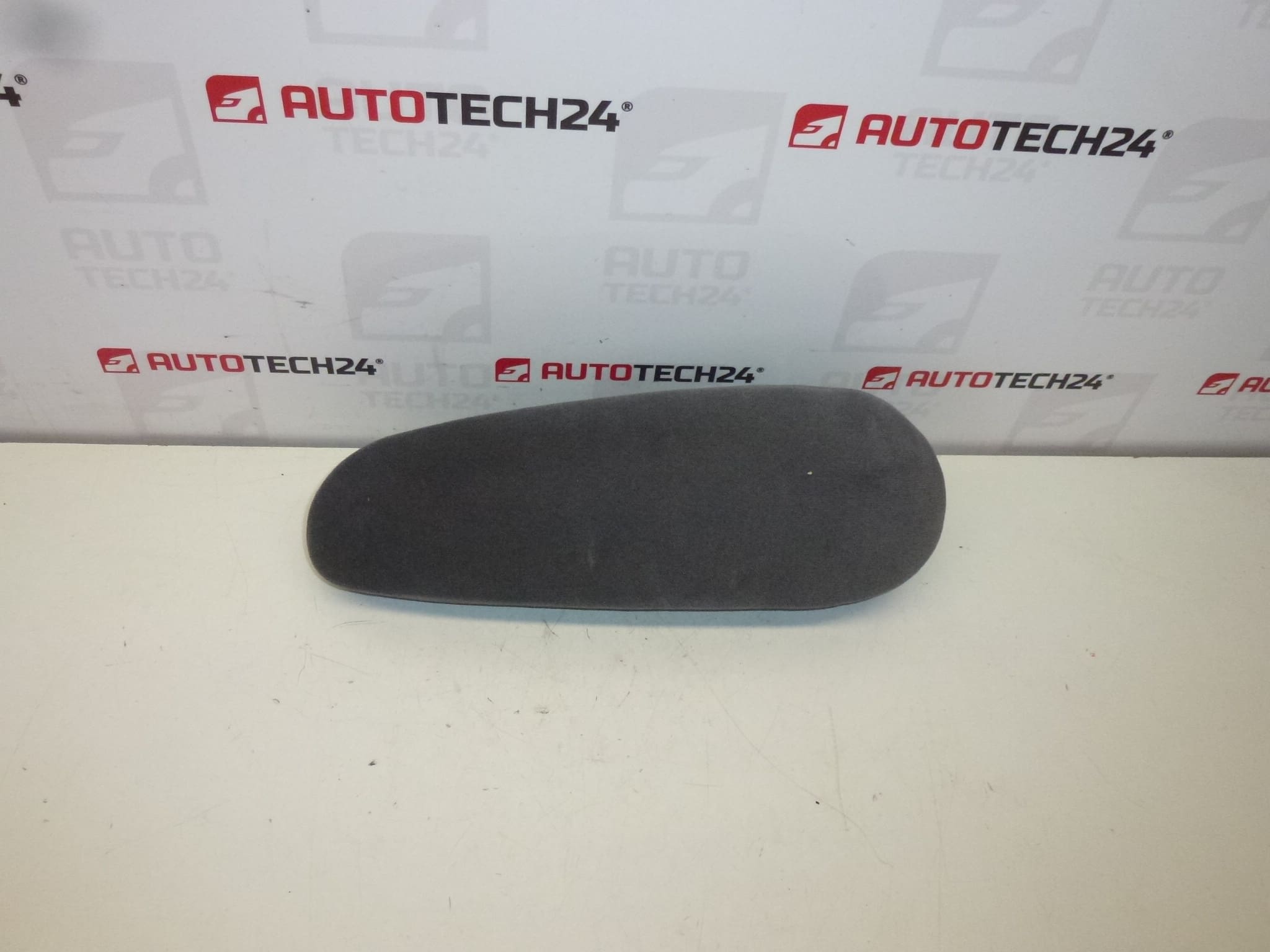 Levá loketní opěrka Citroën Peugeot 8830X9