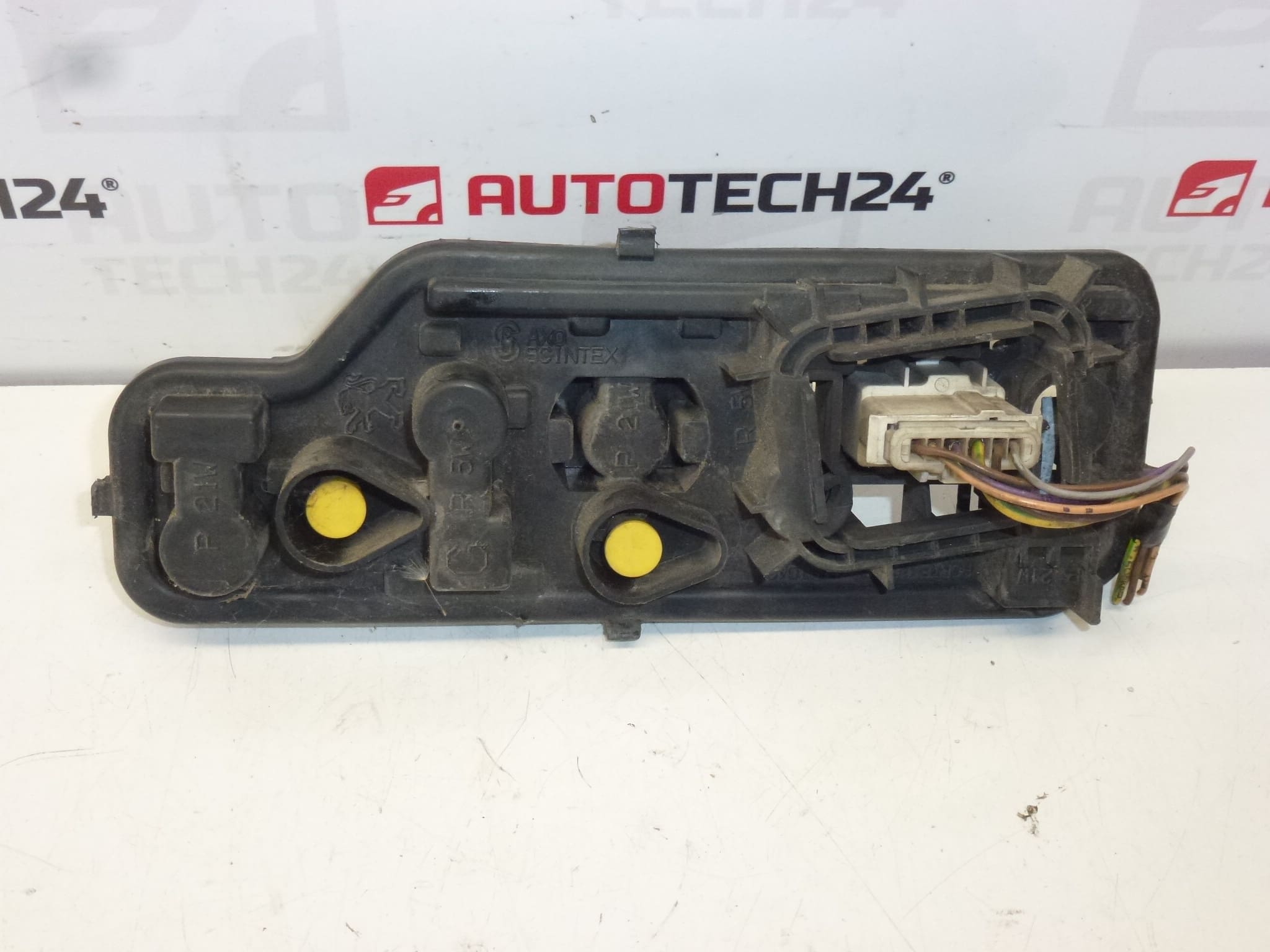 Patice do levé zadní lampy pro Peugeot 307 SW 6350X2 6350X3