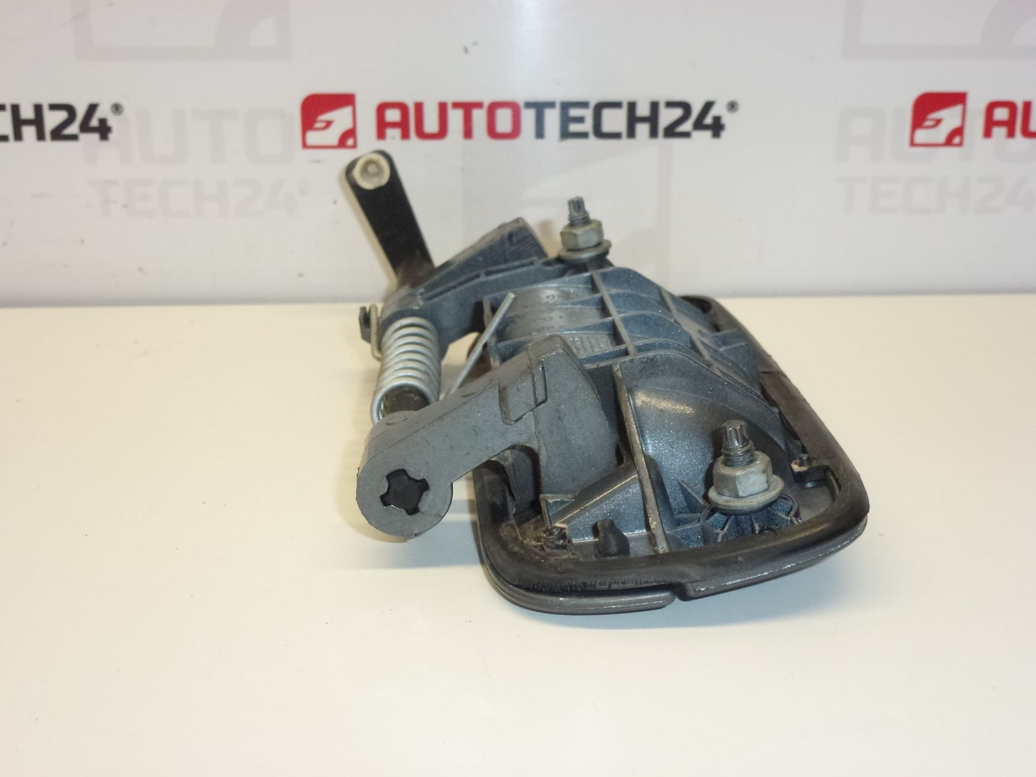 Klika pravých předních dveří Peugeot ETHC 9101H3 9621858777