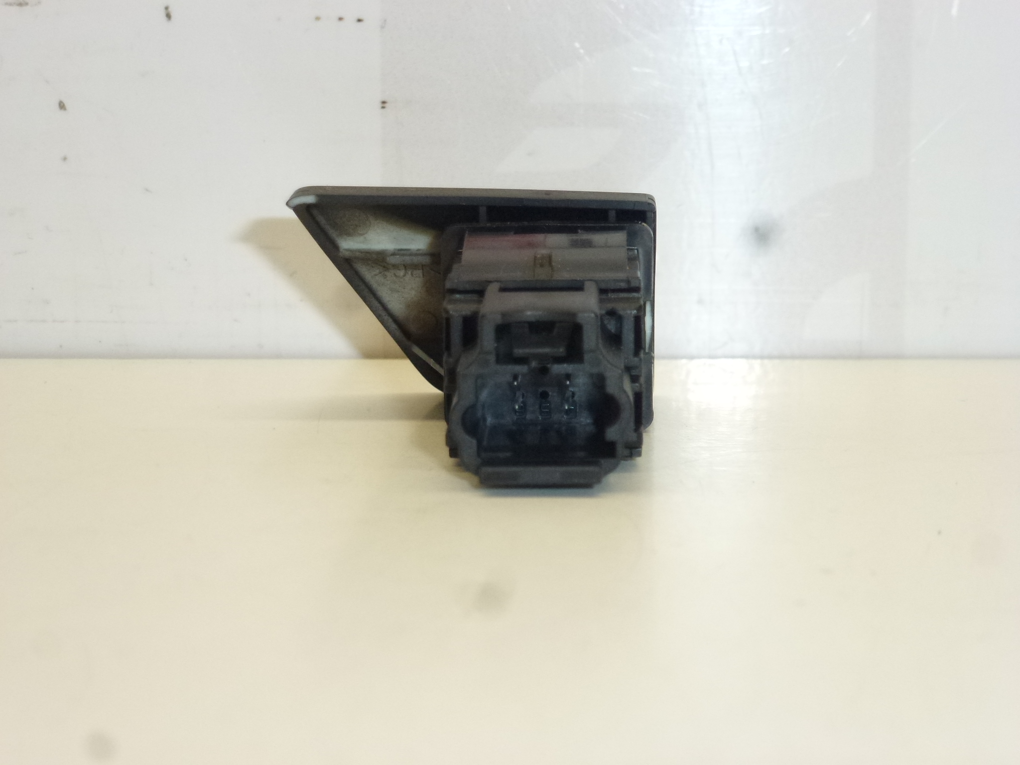 Ovladač centrálního zamykání TRW Peugeot 307 9636668477 6554F3