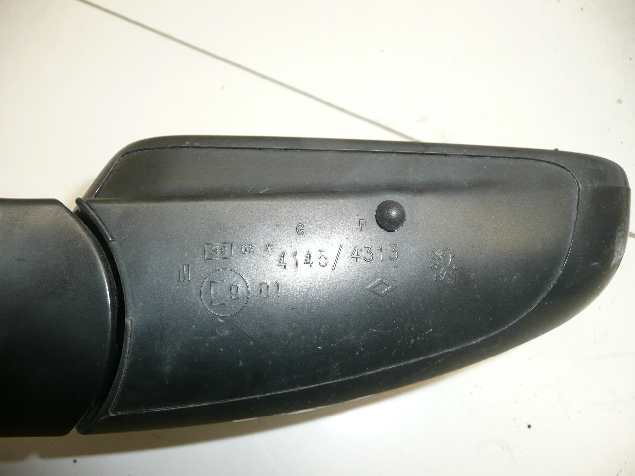 Pravé zpětné zrcátko Peugeot 407 96457004XT 8149VC