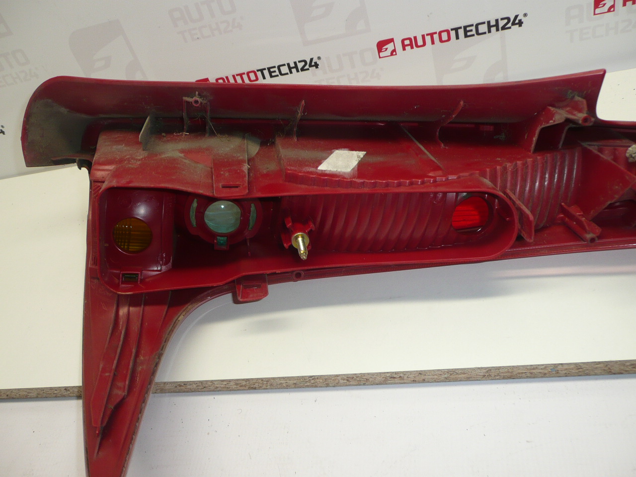 Levá zadní lampa světlo Peugeot 206 Combi 9641540677 6350R4