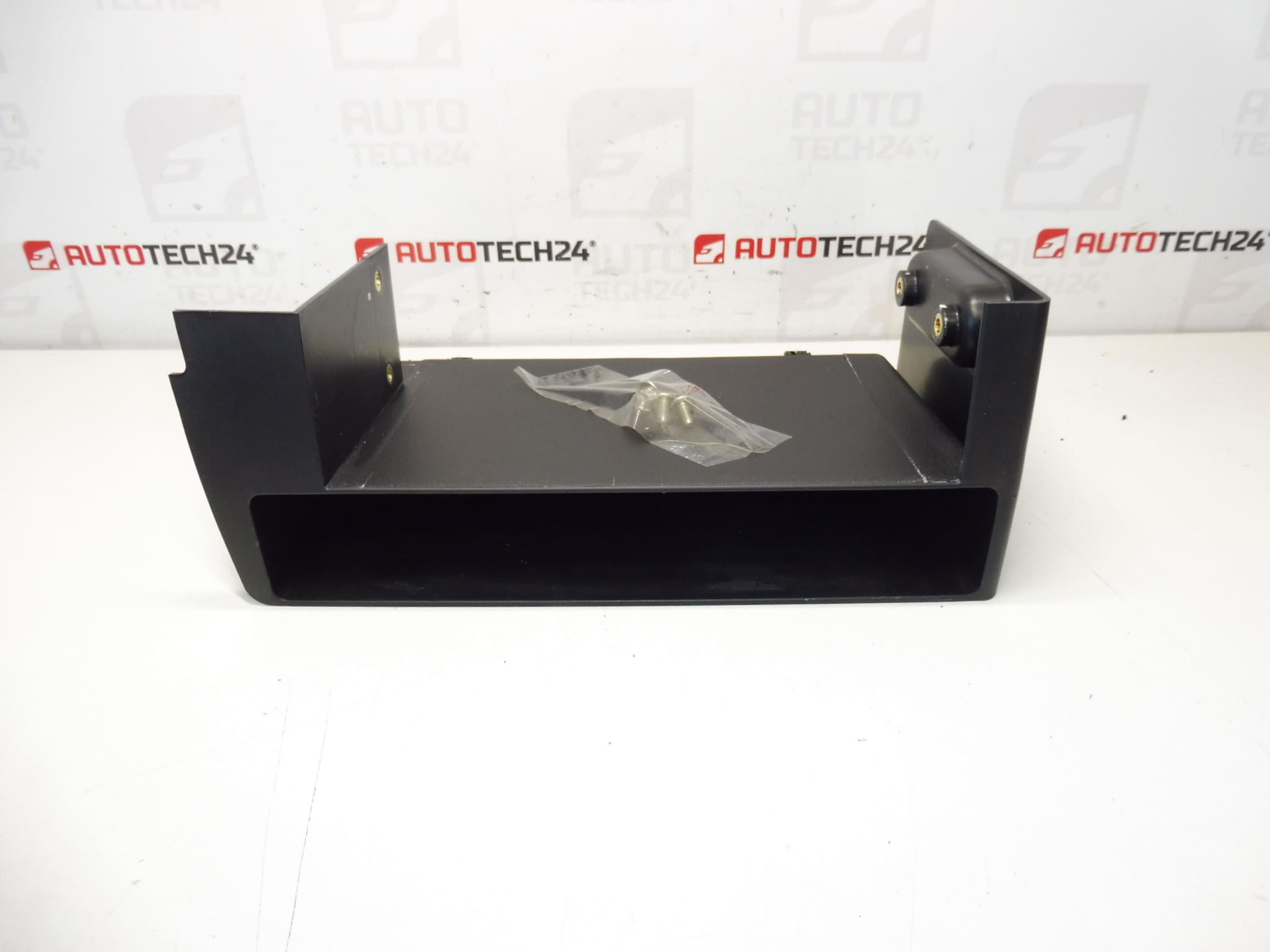 Držák pro CD changer měnič Clarion Citroën Peugeot 6560JR