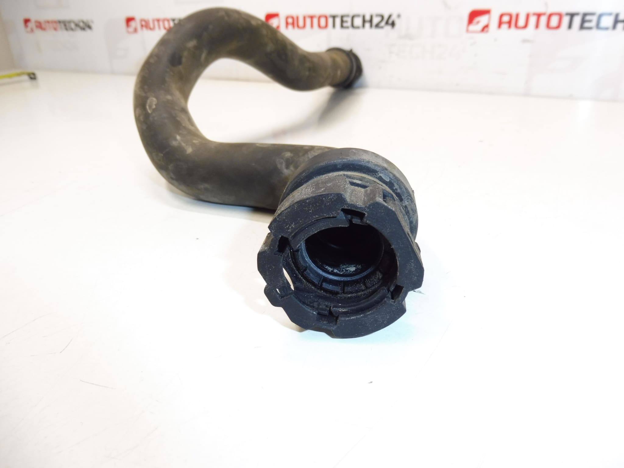 Vodní hadice Citroën Peugeot 1.6 HDI 6466CJ - Obrázek 2