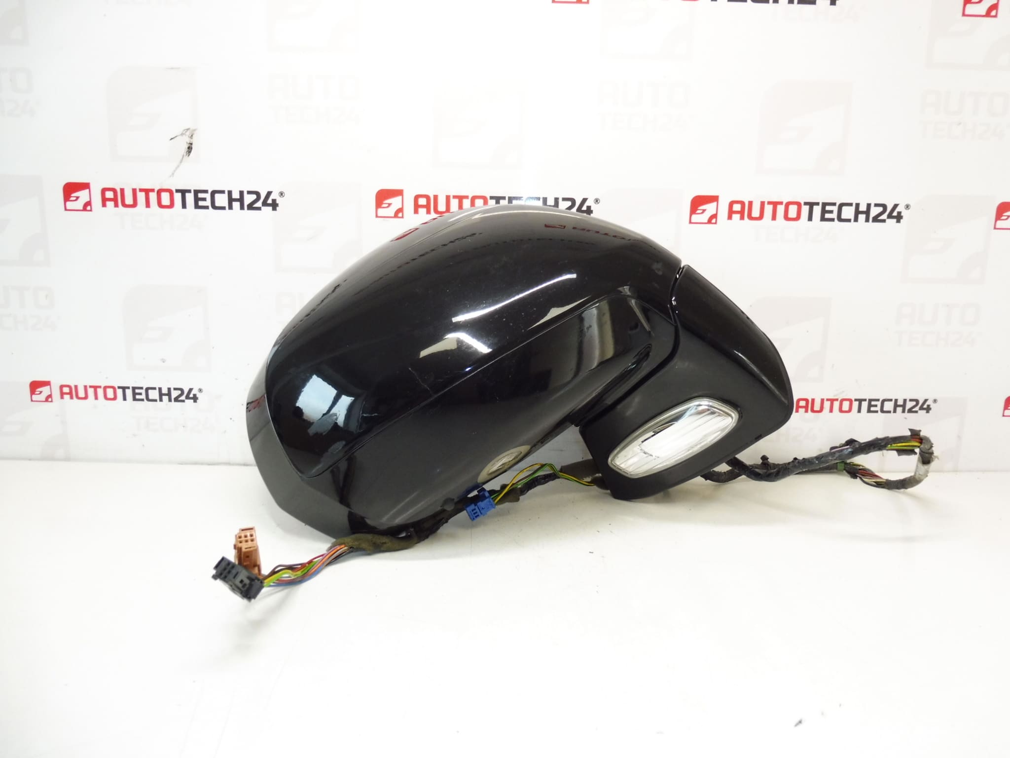 Pravé zrcátko EXYB Citroën C4 Picasso 96851525XY 8153VR