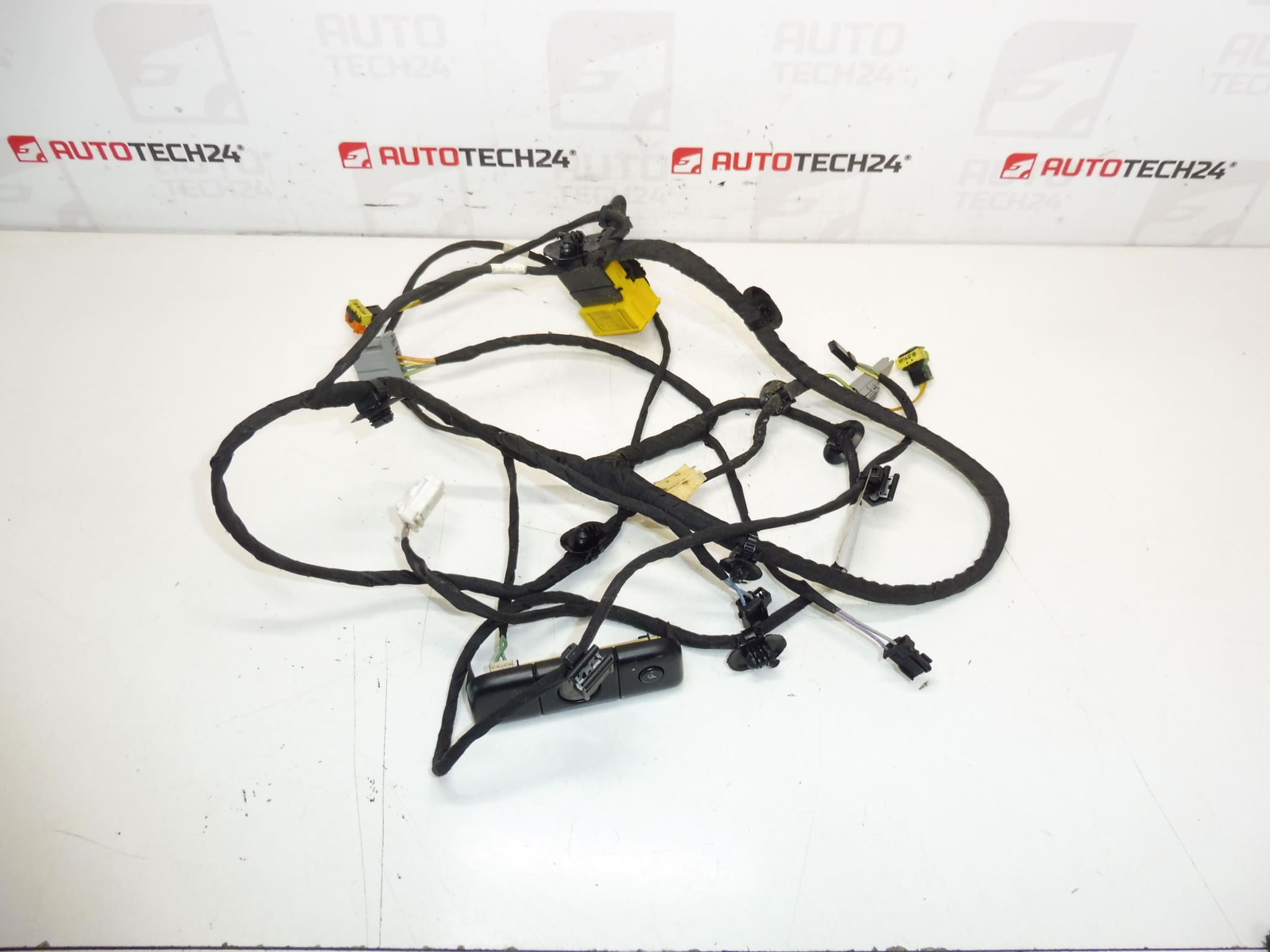 Svazek sedadla řidiče Citroen C4 Picasso Valeo 5243596