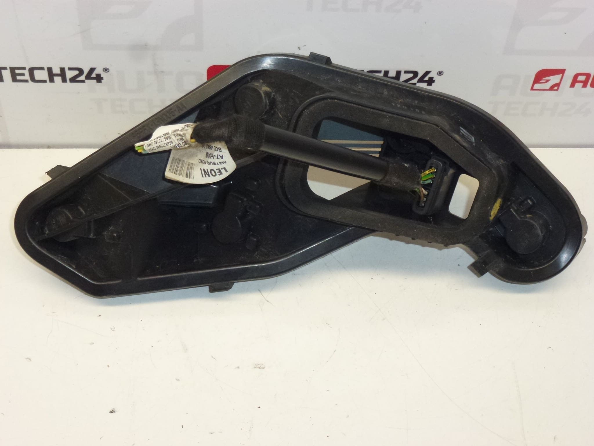 Patice žárovek zadní levé lampy + kabel Peugeot 207 6350Y7 - Obrázek 2