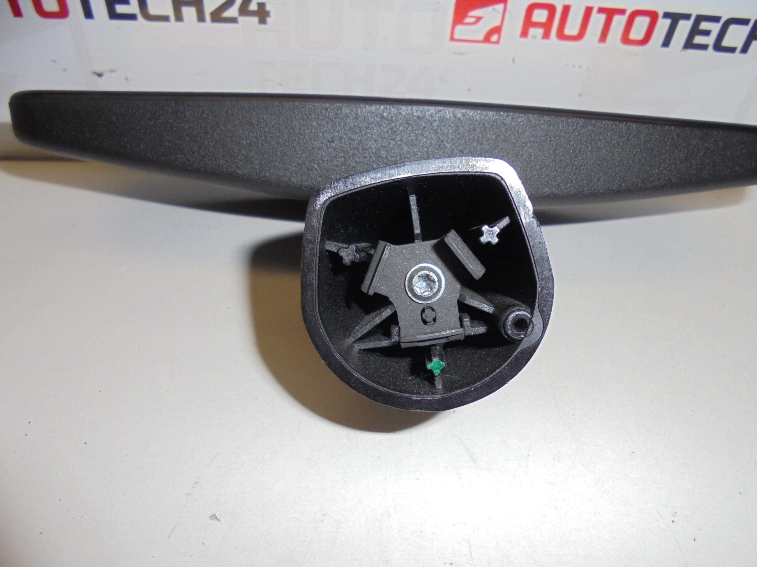 Zpětné zrcátko Citroën Peugeot 8153LN