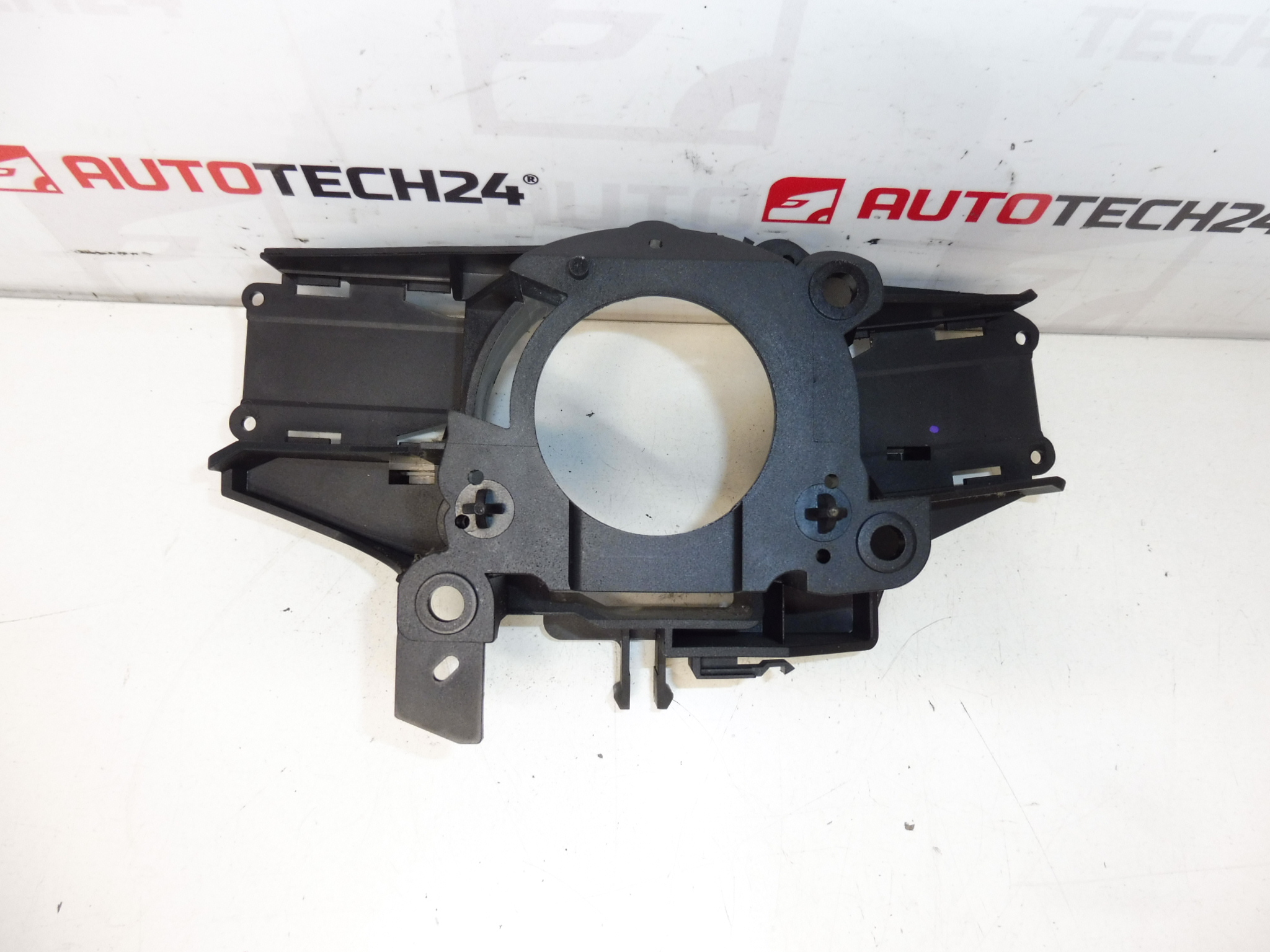 Držák Ovladačů Pod Volantem Citroën Peugeot 9631626080 61557024 6239K0