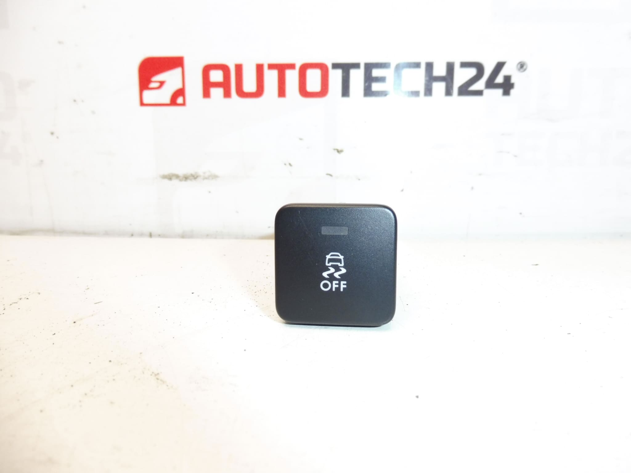 Ovladač ESP Citroën C-Elysée Peugeot 301 96773042ZD