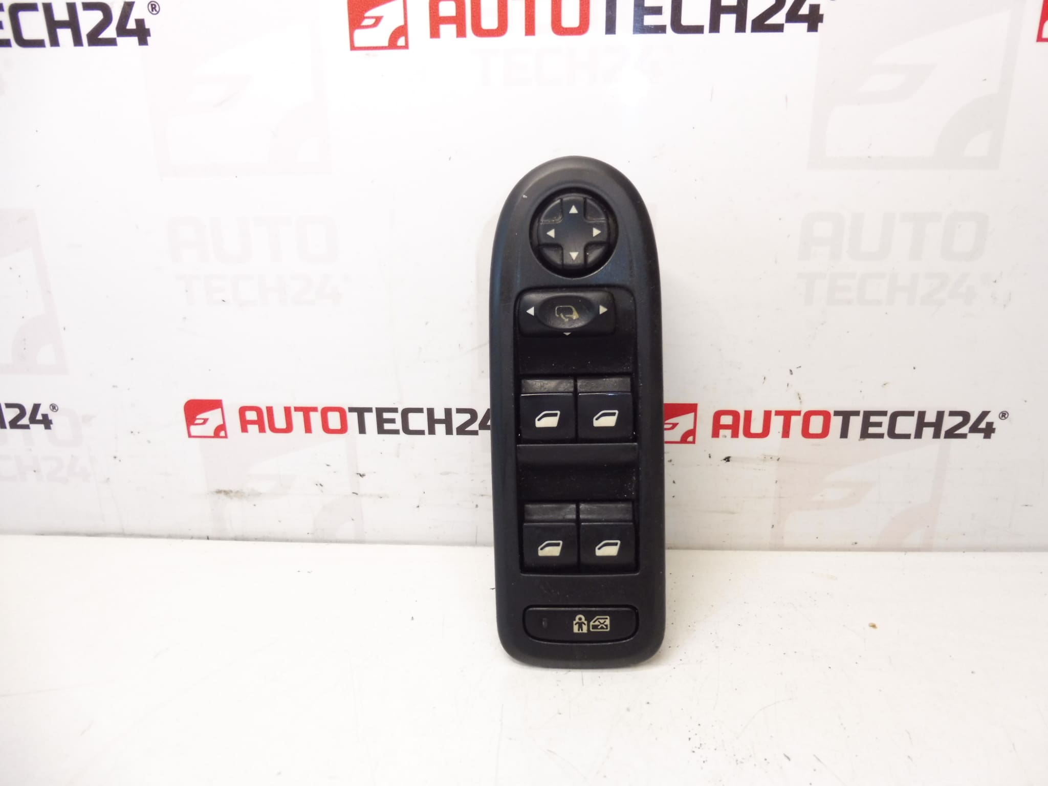 Ovladač oken a zrcátek Citroën Peugeot 96660258XT 6490Y3