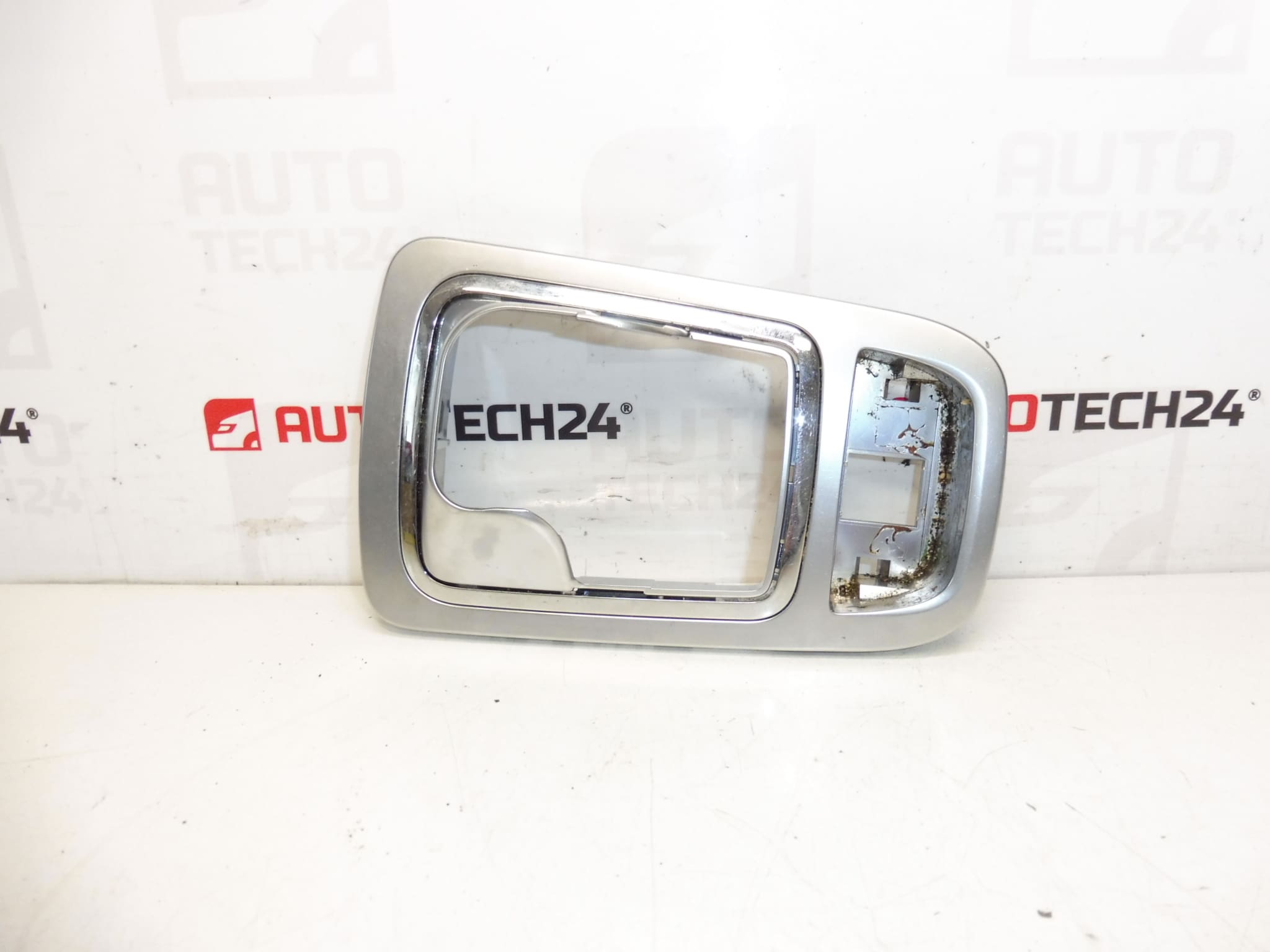 Rámeček řadící páky Citroën C5 X7 9682471977 9682472277