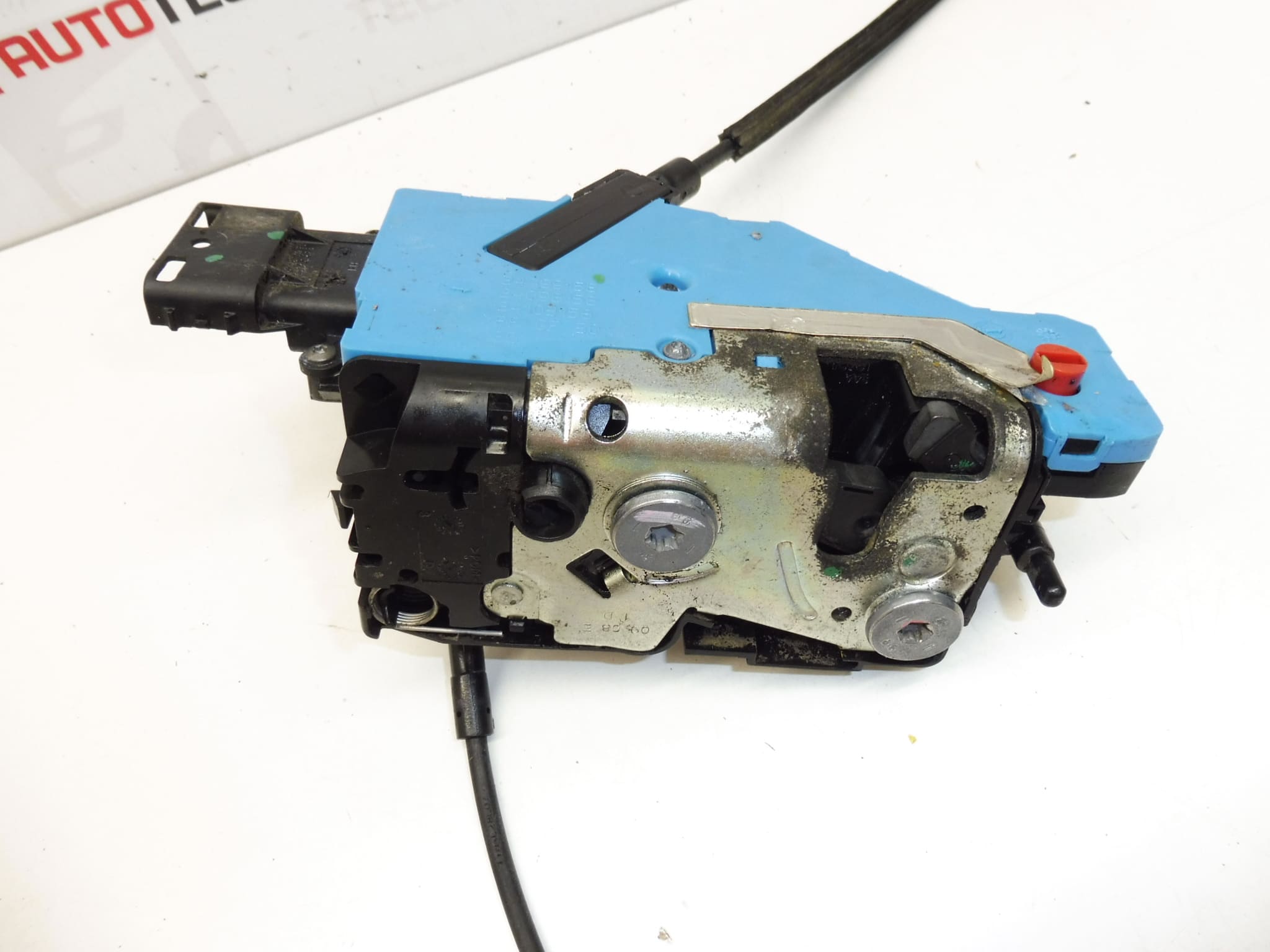 Zámek pravých zadních dveří Peugeot 207 24097816 24095816 - Obrázek 2