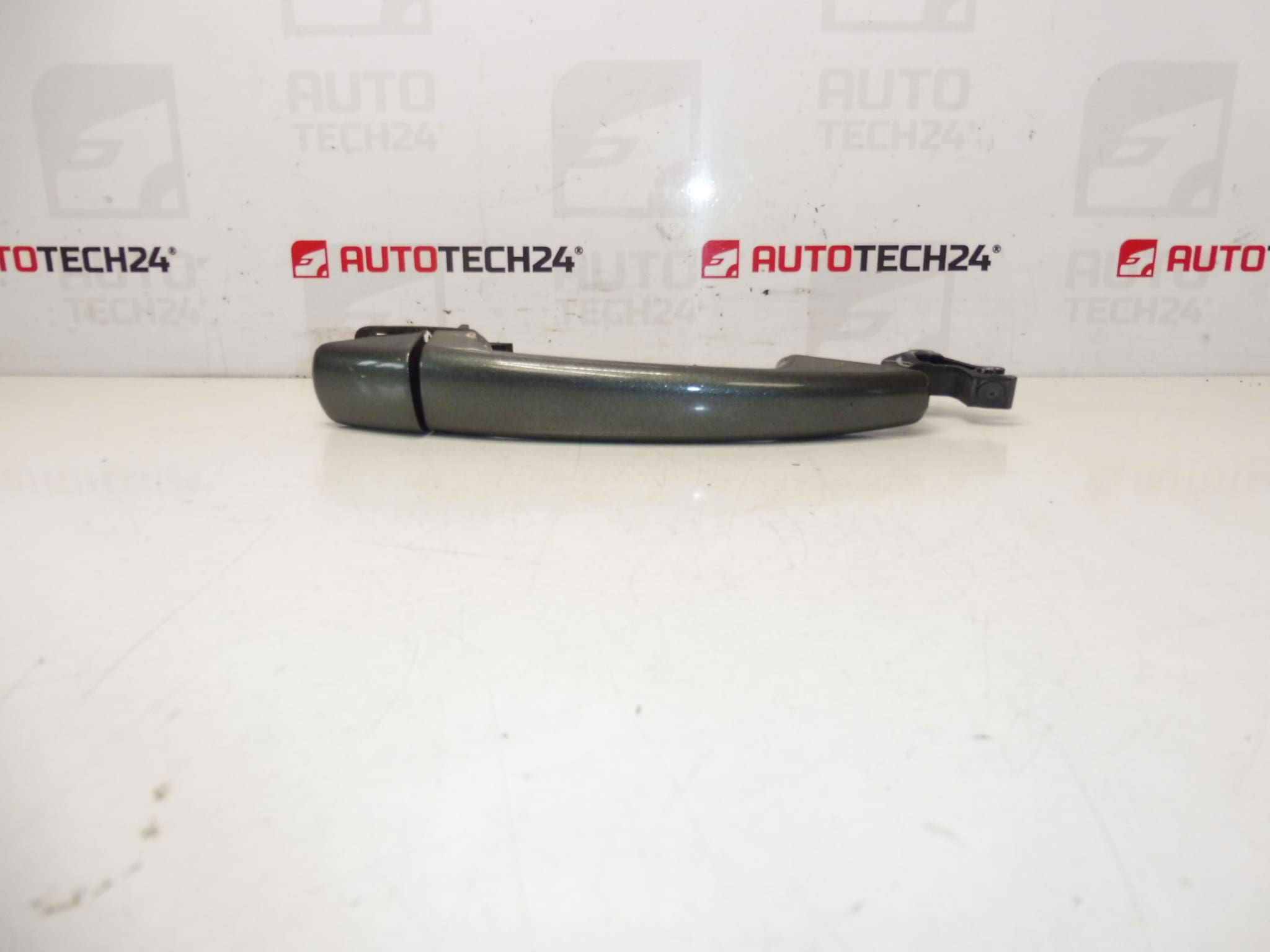 Klika dveří Citroën Peugeot EZQC 9101ER