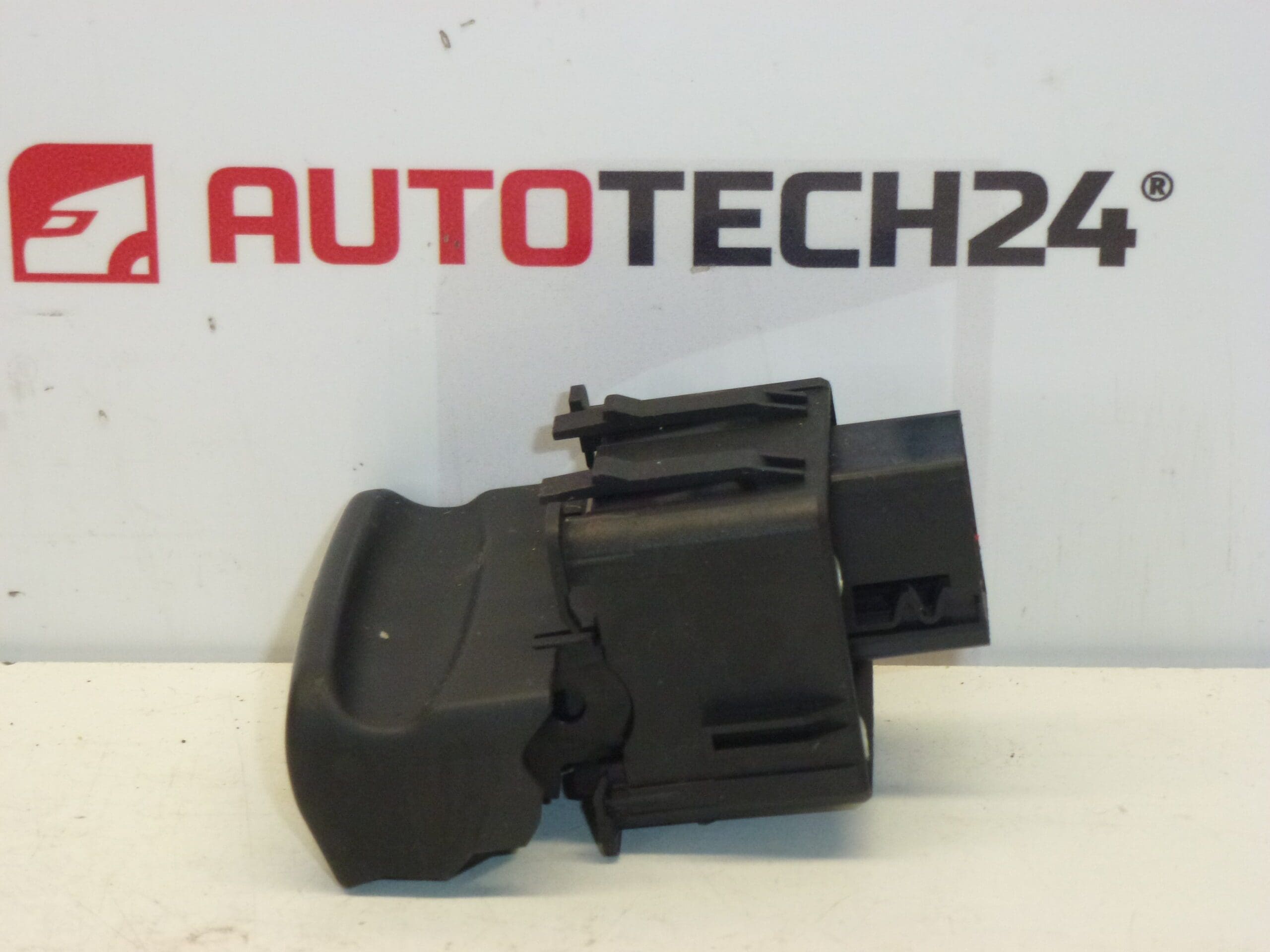 Ovladač elektronické ruční brzdy Citroën C4 Picasso 96551922ZD 470702 - Obrázek 2