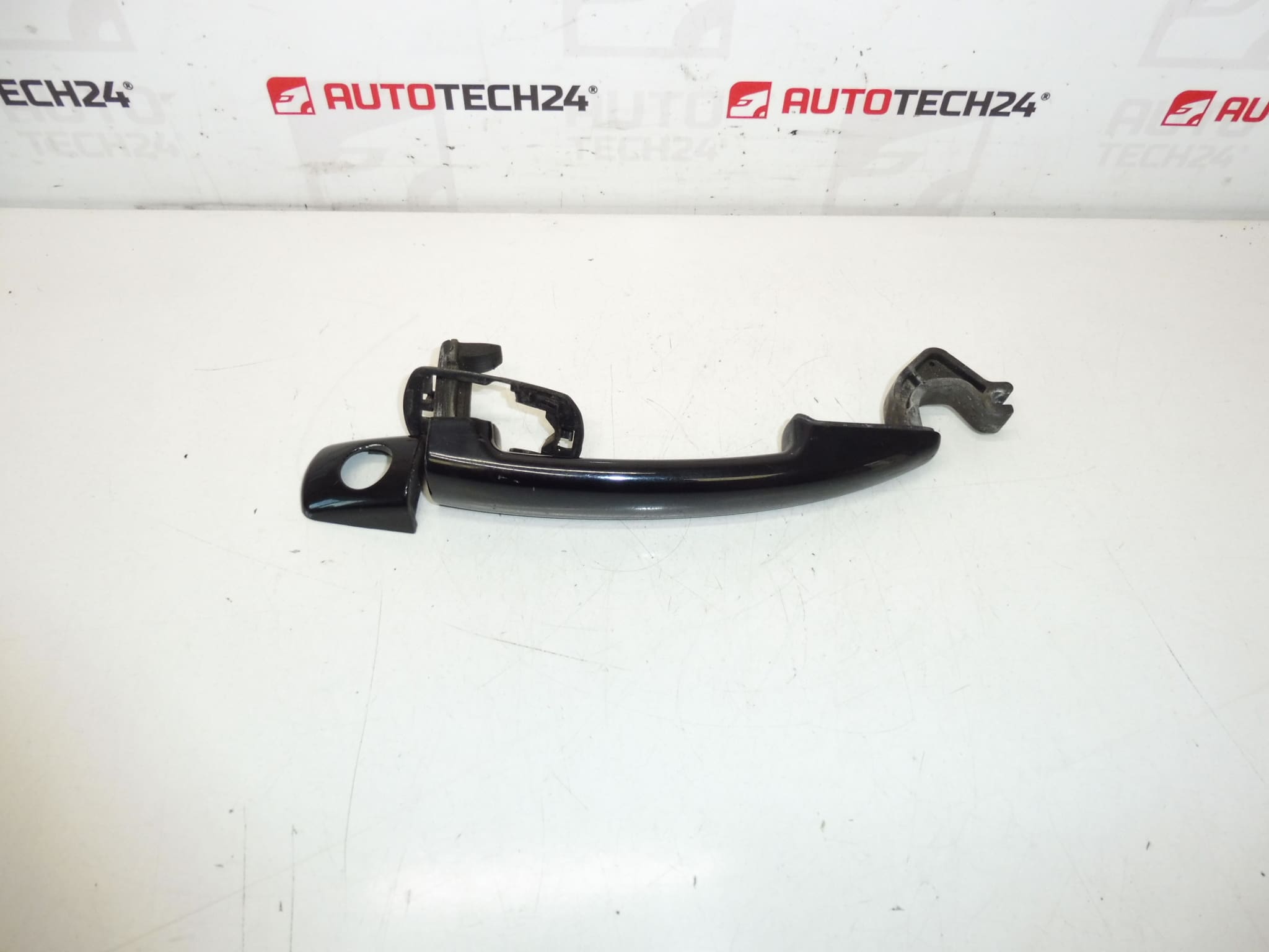 Klika dveří Citroën Peugeot černá EXYB 9101GF