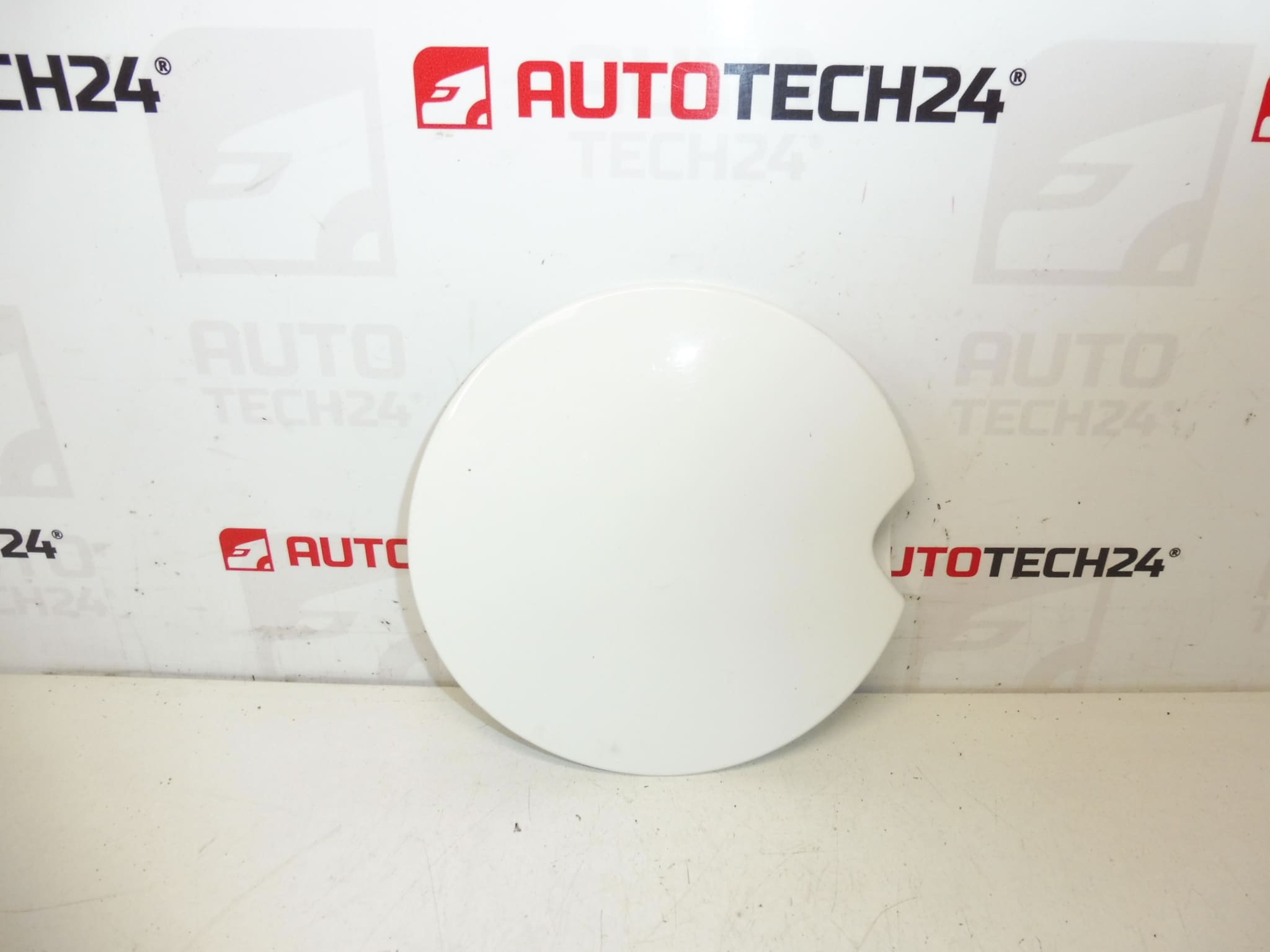 Kryt víčka nádrže Peugeot 207 EWP 1517F2