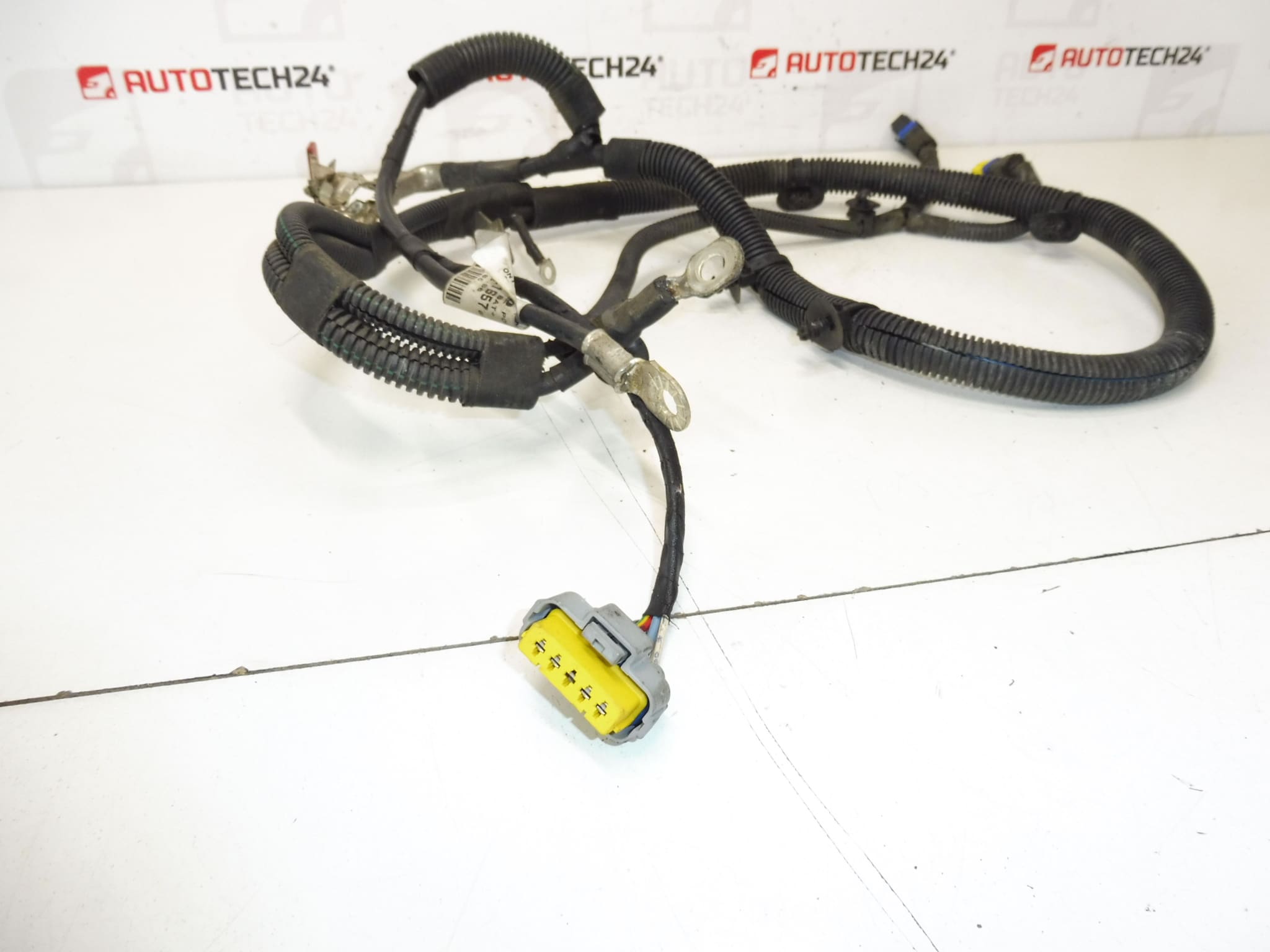 Kladný kabel akumulátoru Citroën Peugeot 1.8 16V 9662165780 5642FY - Obrázek 2