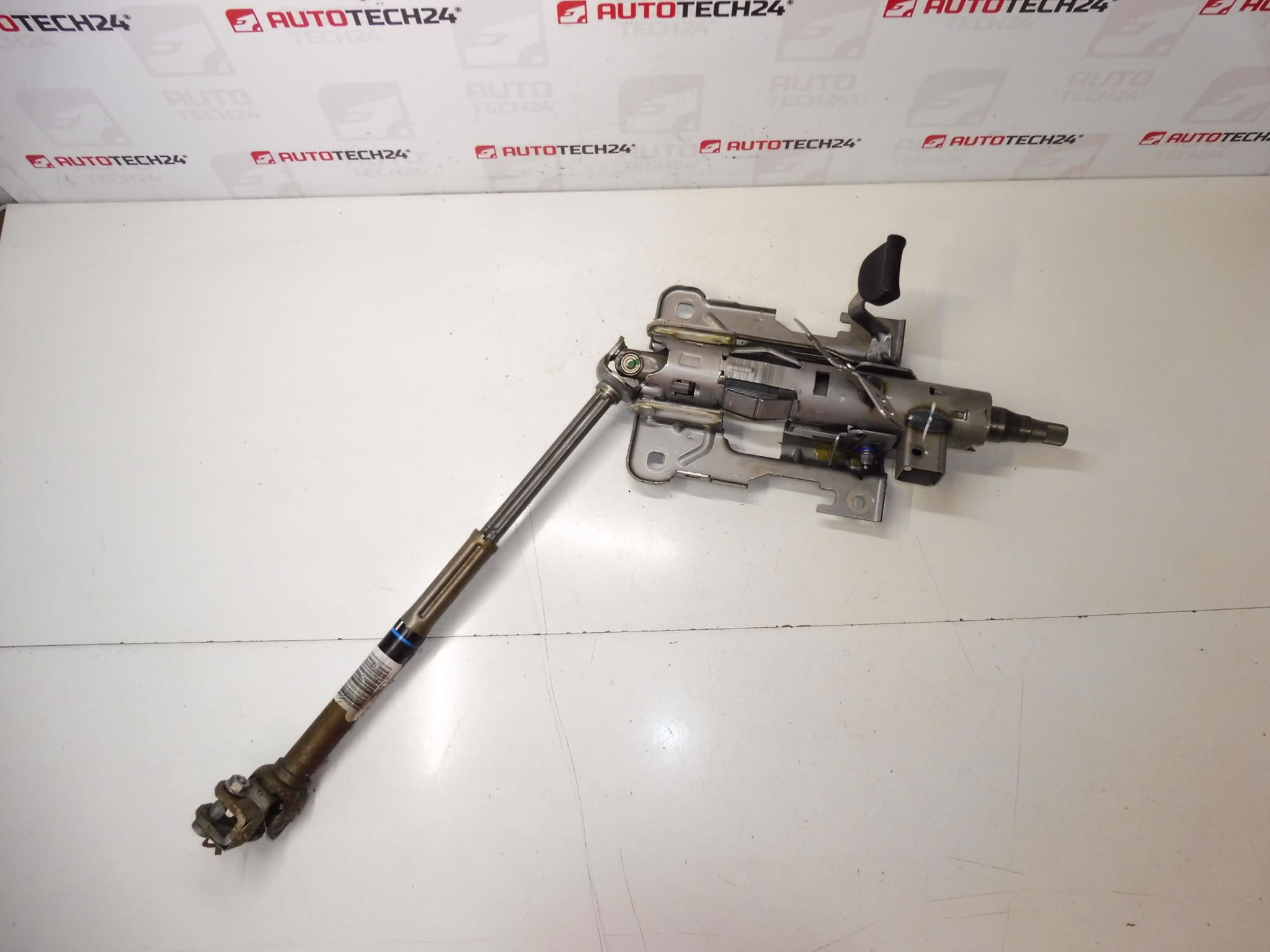 Sloupek řízení Citroën C3 Picasso 4123GZ