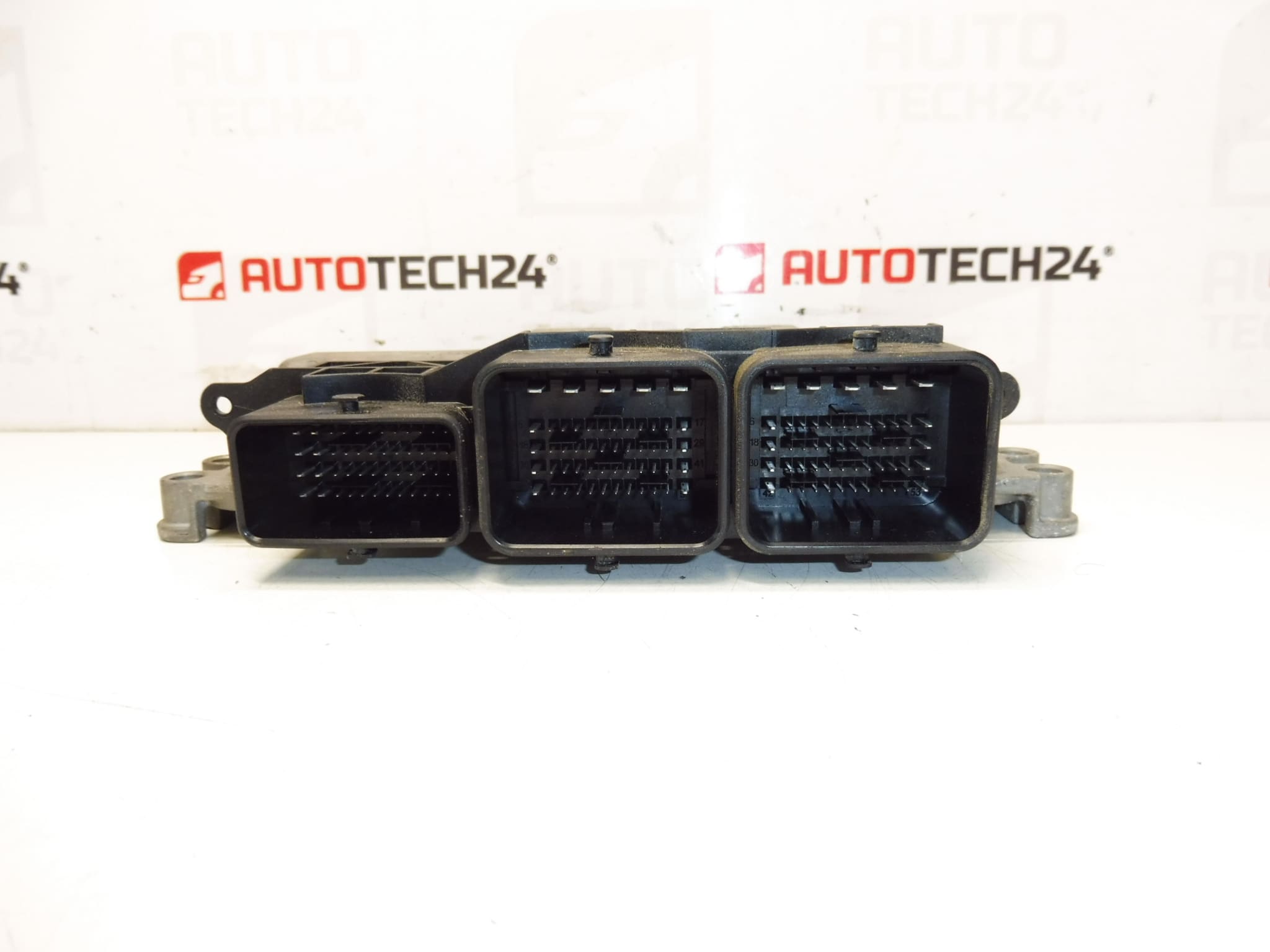 Řídící jednotka Bosch ECU EDC17C10 pro Citroën a Peugeot 0281019819 9805947680 - Obrázek 2