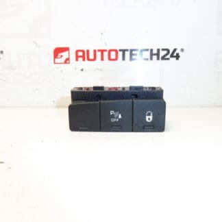 Spínač centrální zamykání