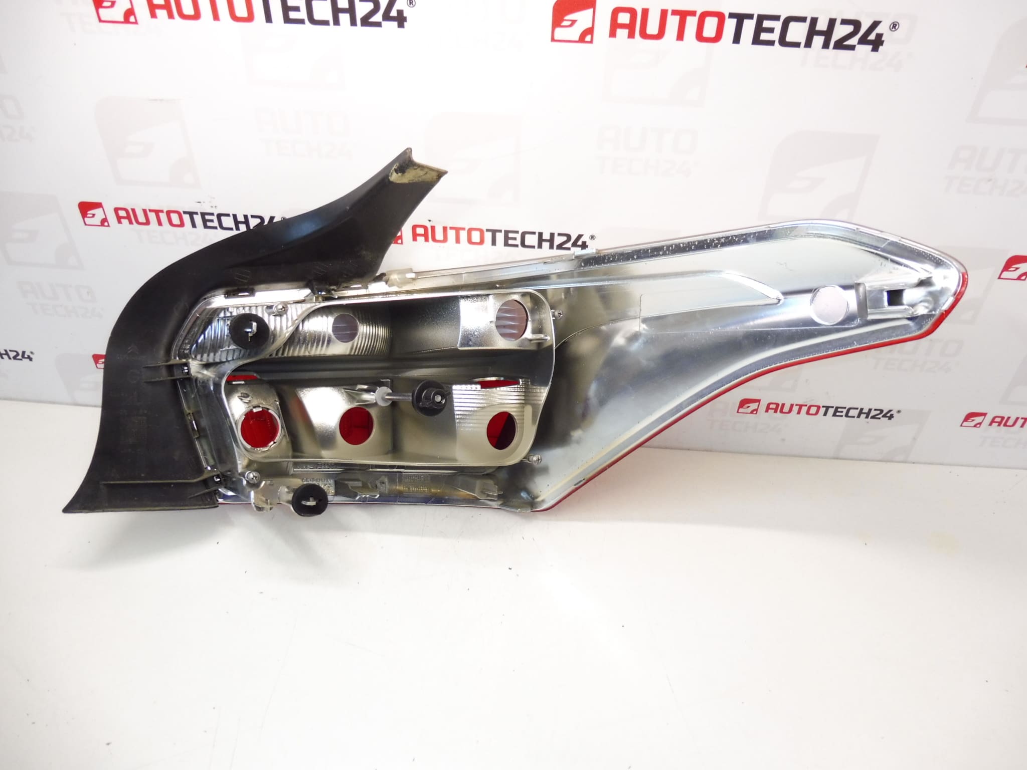 Levé zadní světlo Citroën C-Elysée 9674809080 9678544480 - Obrázek 2