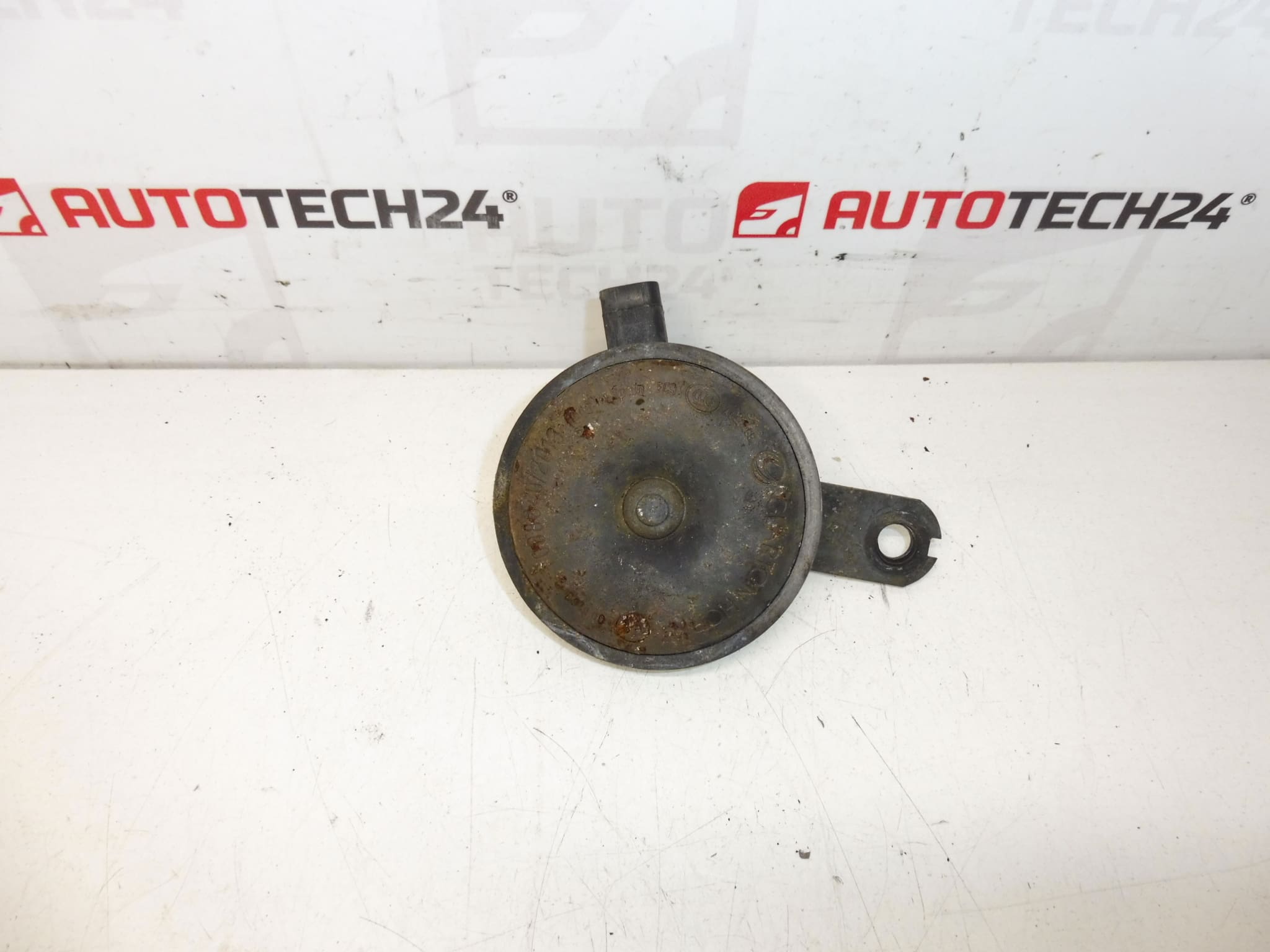 Klakson houkačka Citroën Peugeot 9821060580