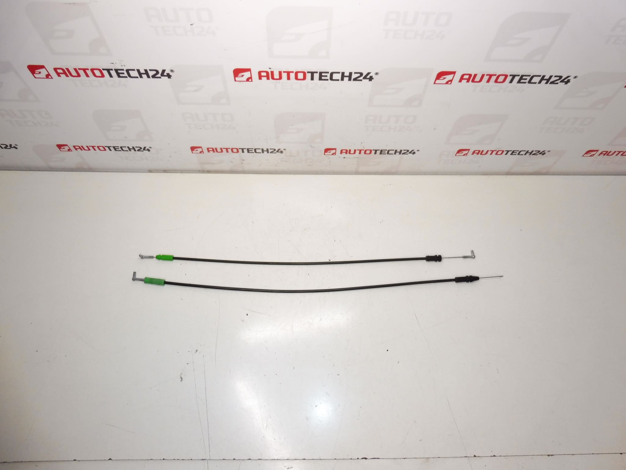 Lanka levých předních dveří Citroën C-Crosser Peugeot 4007 9151CF 9151CH