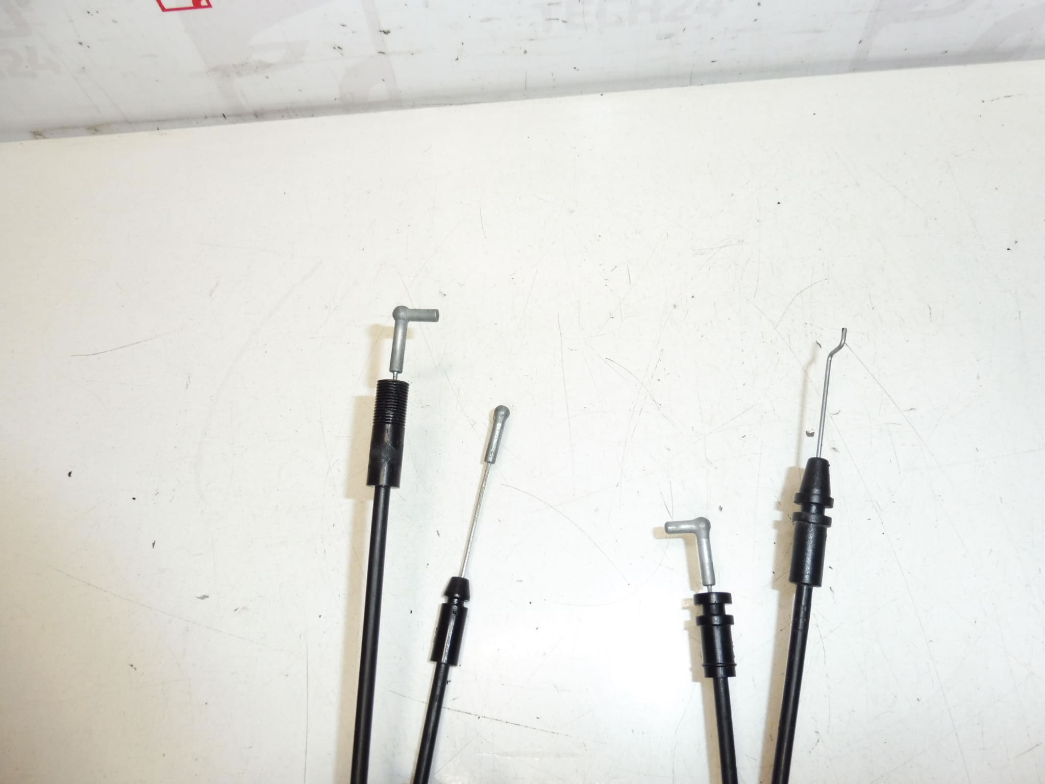 Lanko pravých předních dveří pro Citroën C-Crosser a Peugeot 4007, 9151CG, 9151CJ - Obrázek 2