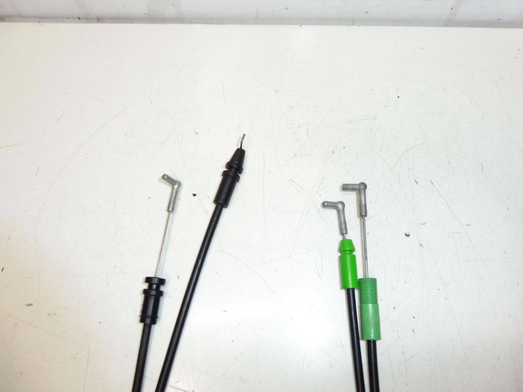 Lanka levých zadních dveří Citroën C-Crosser Peugeot 4007 9151CN 9151CQ - Obrázek 2