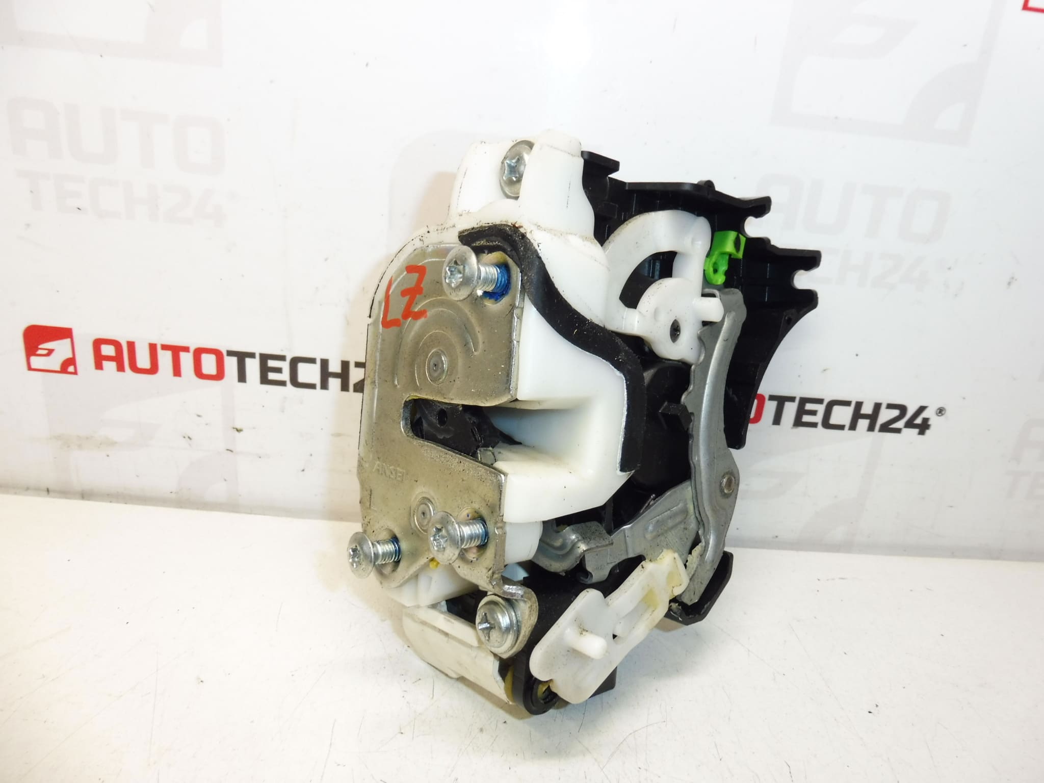 Zámek levých zadních dveří Citroën C-Crosser Peugeot 4007 9137N0 - Obrázek 2