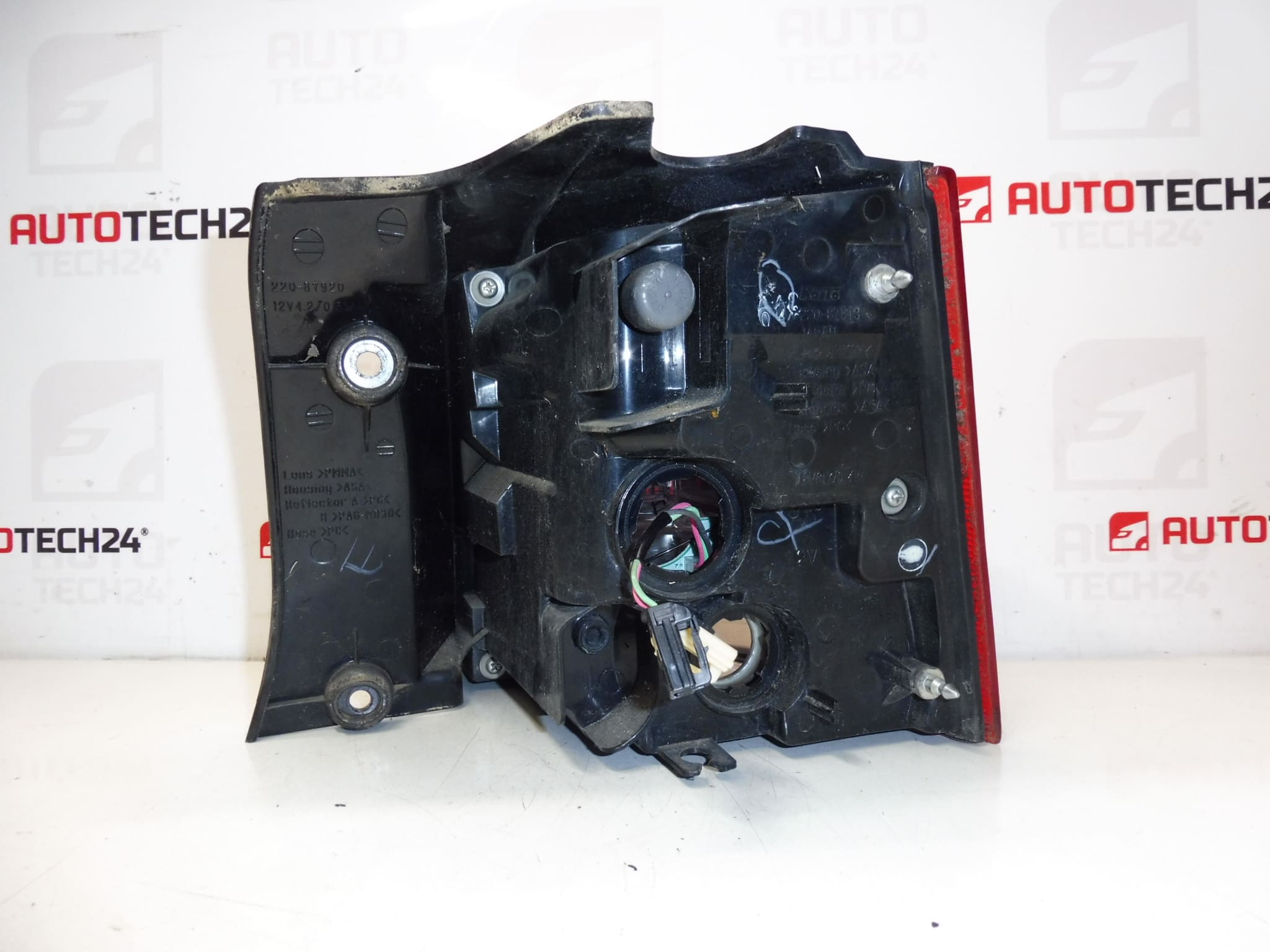 Levé zadní světlo Citroën C-Crosser 6350EH - Obrázek 2